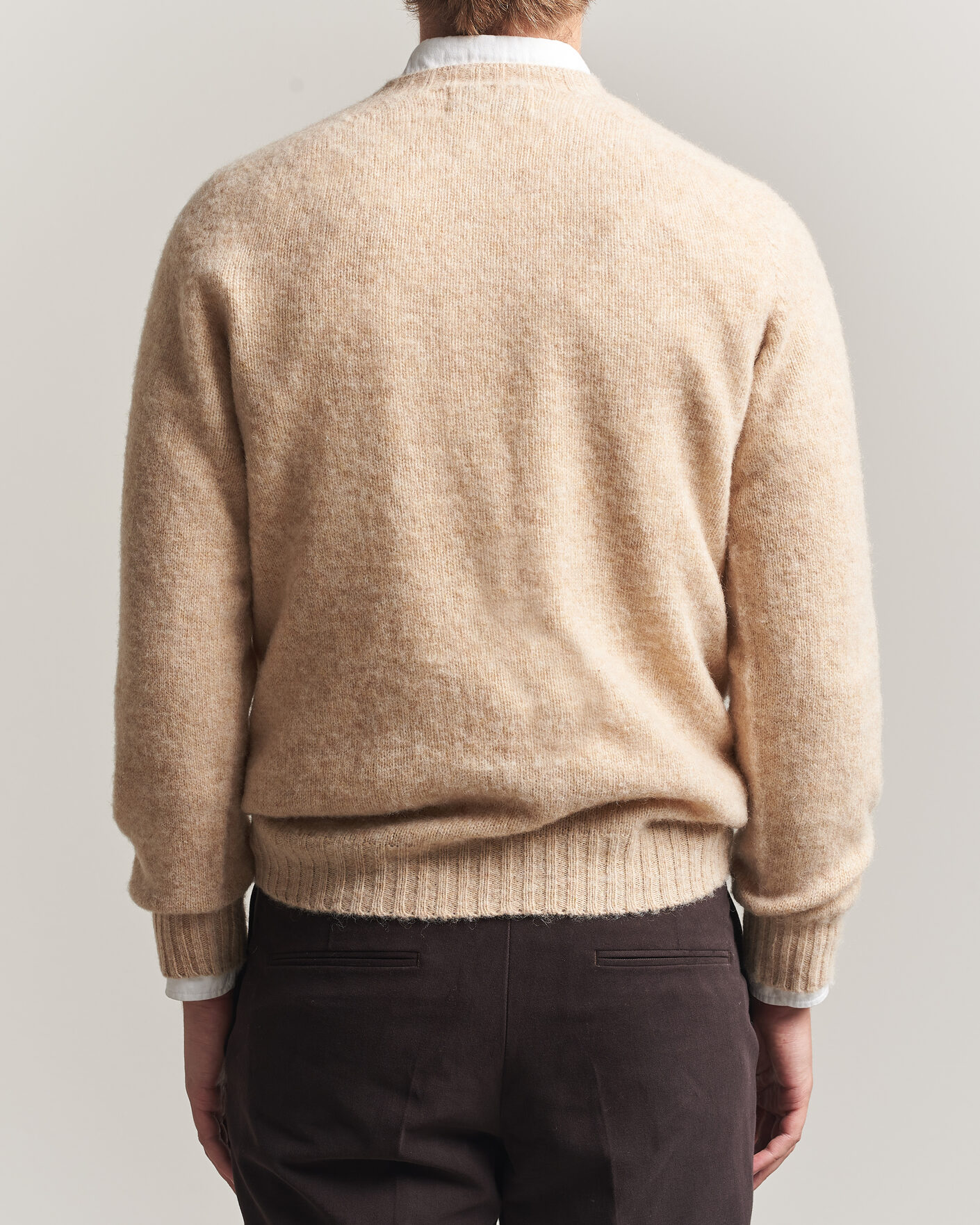 Herr | Tröjor | Harley Of Scotland | Brushed Supersoft Lambswool Crewneck Calico