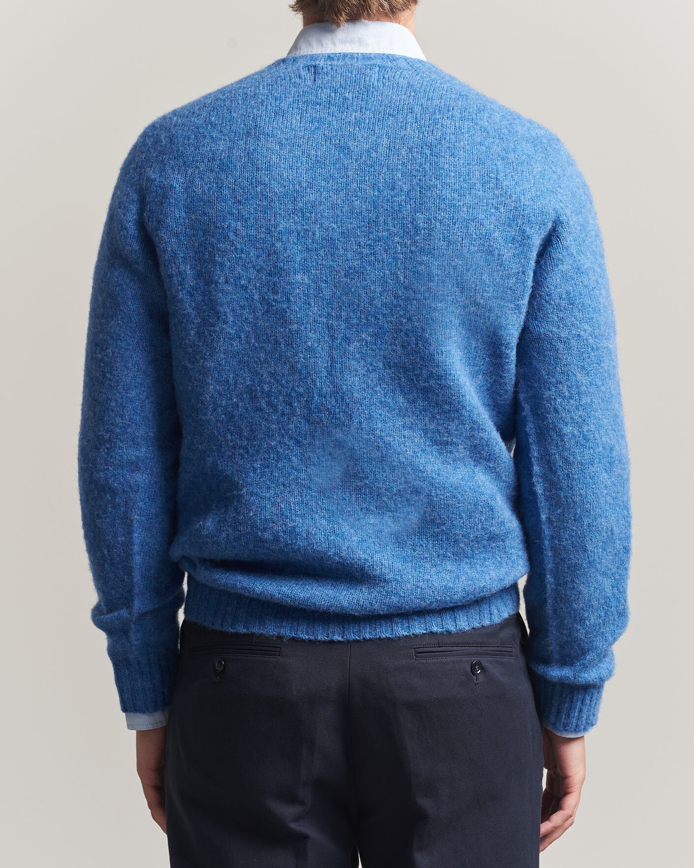 Herr | Tröjor | Harley Of Scotland | Brushed Supersoft Lambswool Crewneck Cobalt