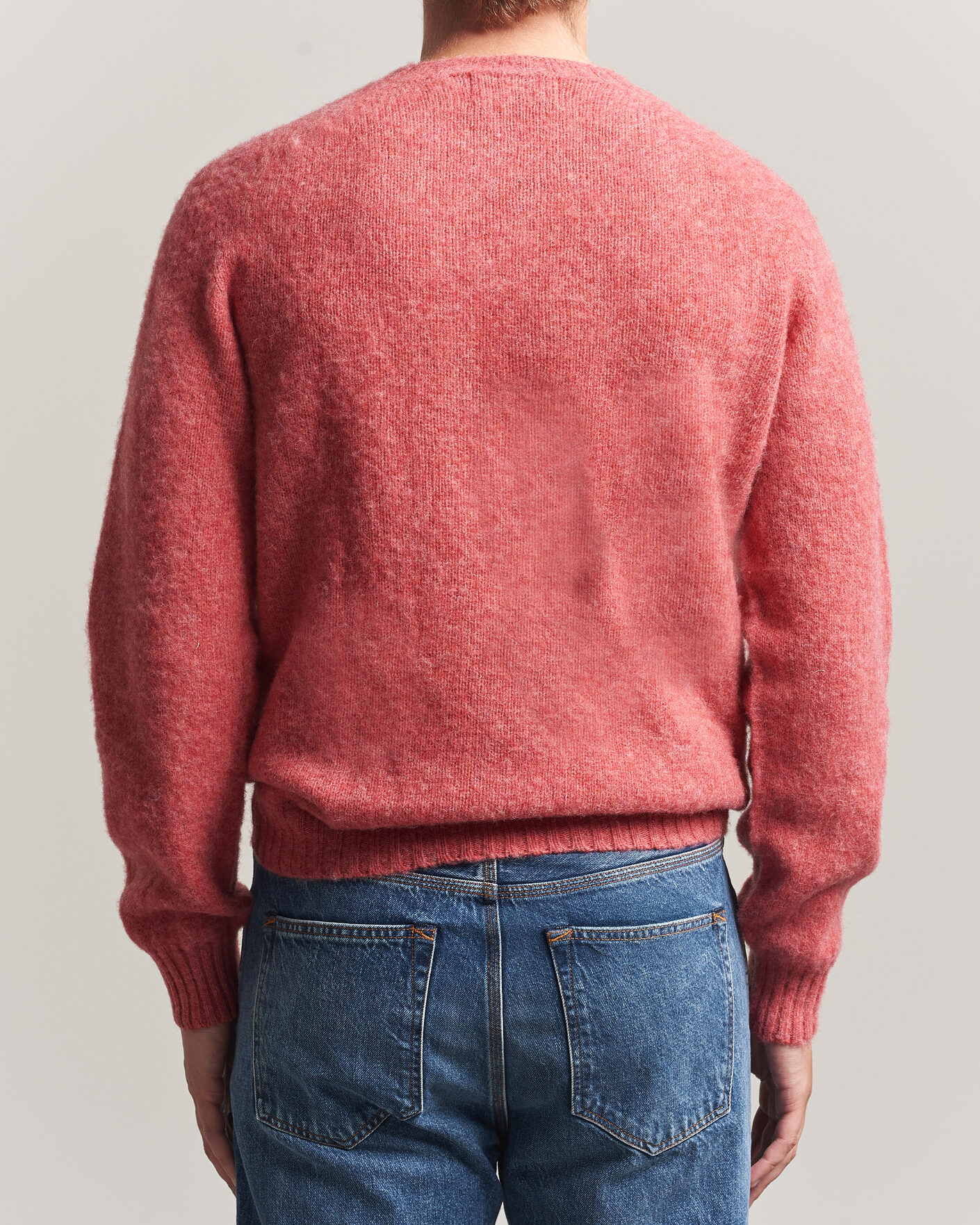 Herr | Tröjor | Harley Of Scotland | Brushed Supersoft Lambswool Crewneck Tea Rose