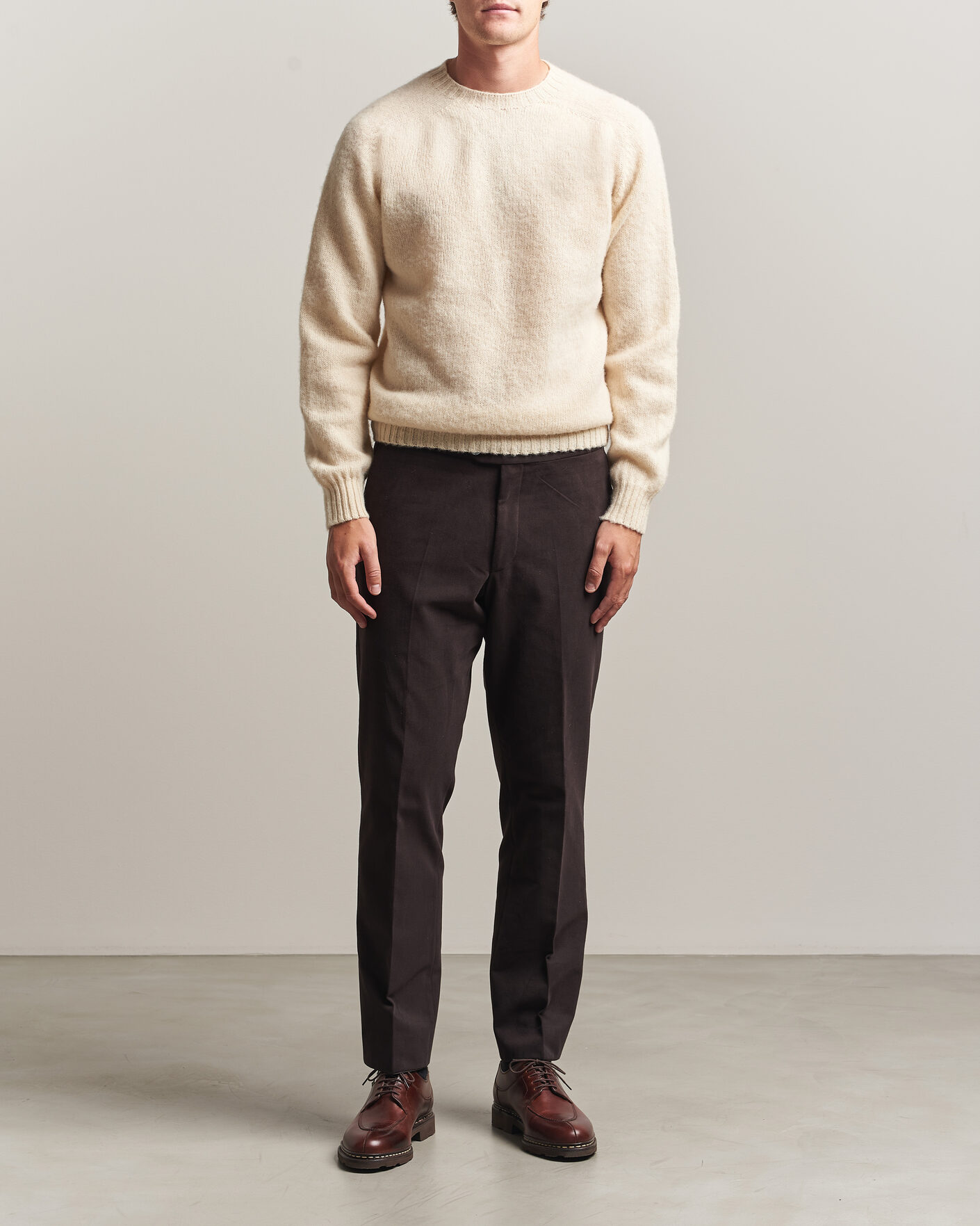 Herr | Tröjor | Harley Of Scotland | Brushed Supersoft Lambswool Crewneck Vanilla