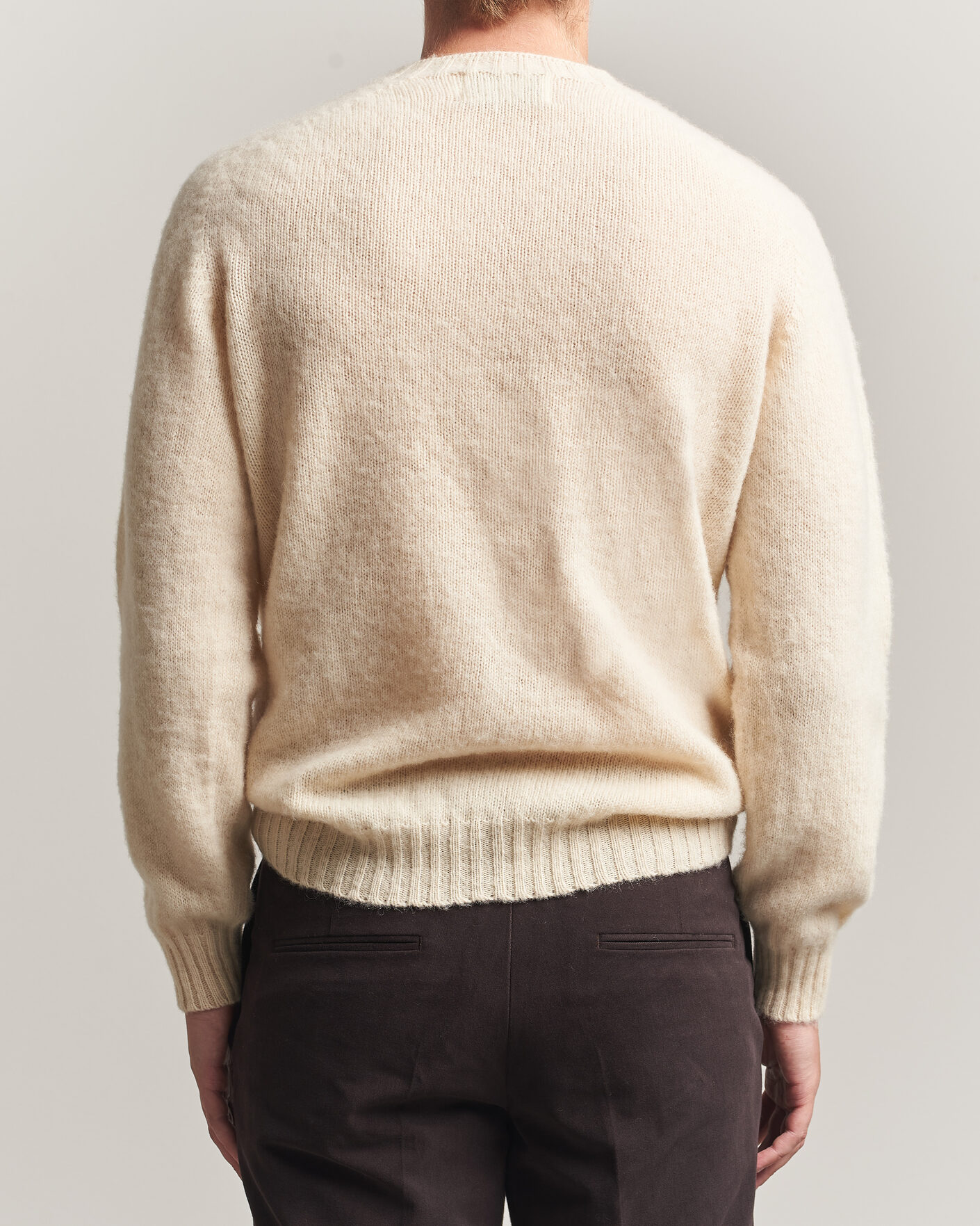 Herr | Tröjor | Harley Of Scotland | Brushed Supersoft Lambswool Crewneck Vanilla
