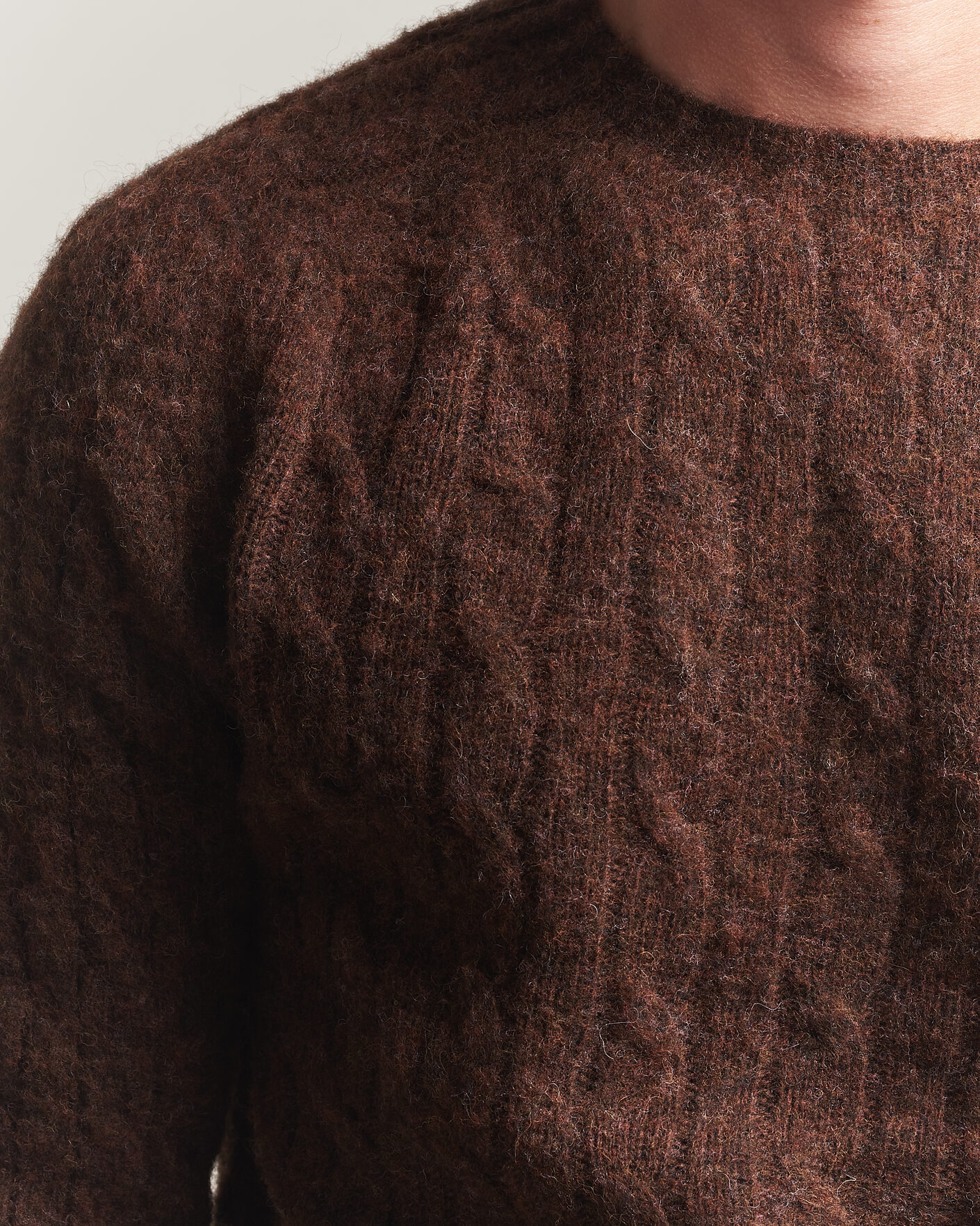 Herr | Tröjor | Harley Of Scotland | Brushed Supersoft Lambswool Cable Marron