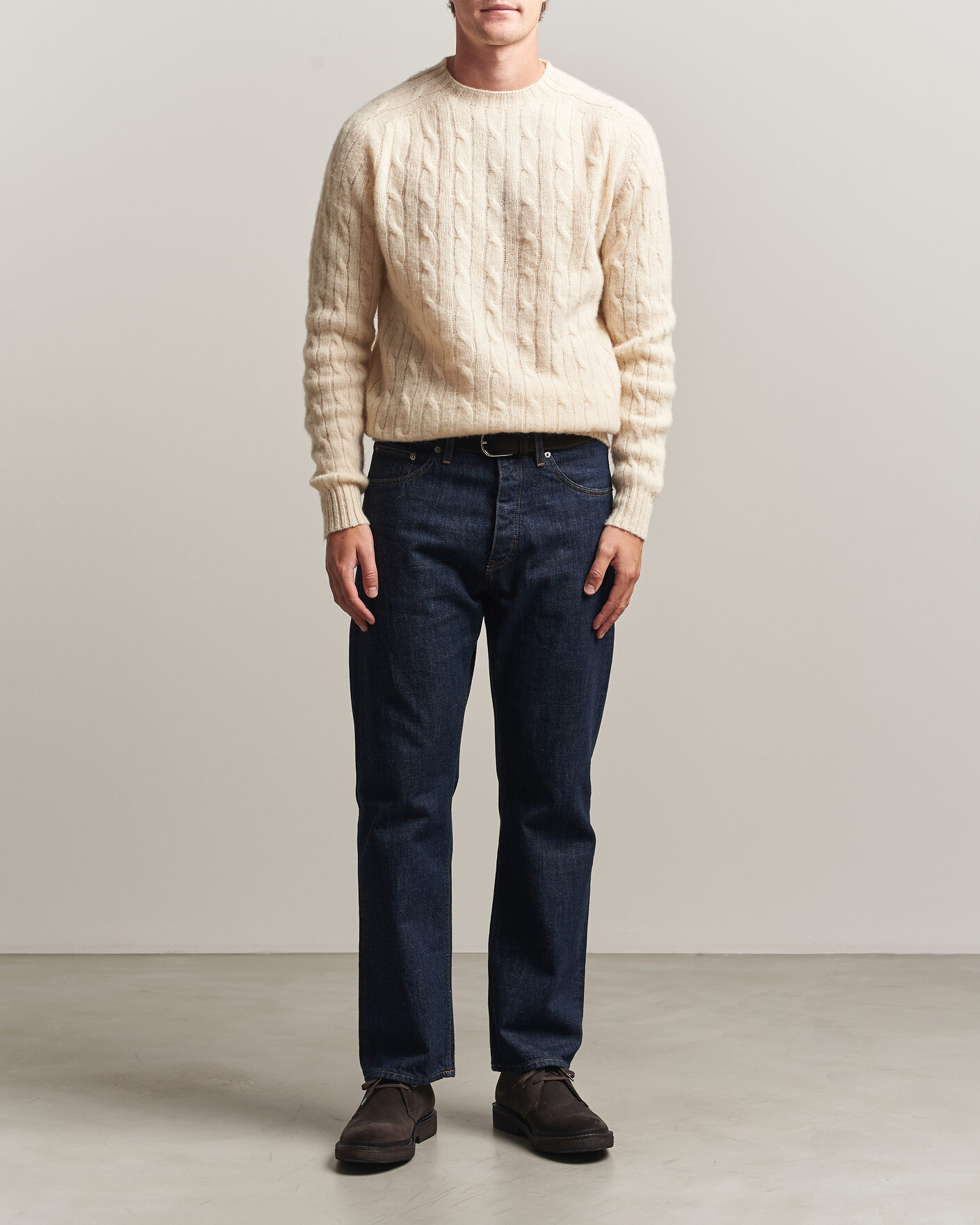 Herr | Tröjor | Harley Of Scotland | Brushed Supersoft Lambswool Cable Vanilla