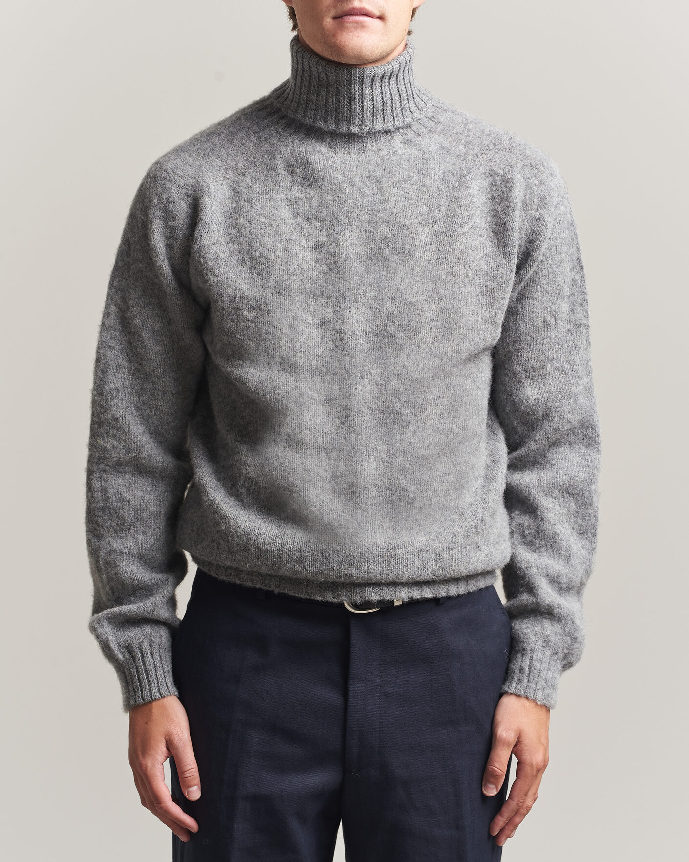 Herr | Tröjor | Harley Of Scotland | Brushed Supersoft Lambswool Rollneck Mid Grey