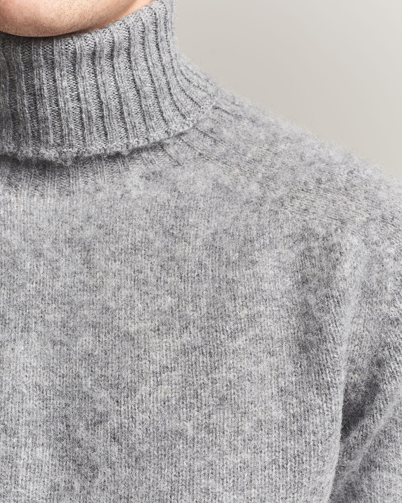 Herr | Tröjor | Harley Of Scotland | Brushed Supersoft Lambswool Rollneck Mid Grey
