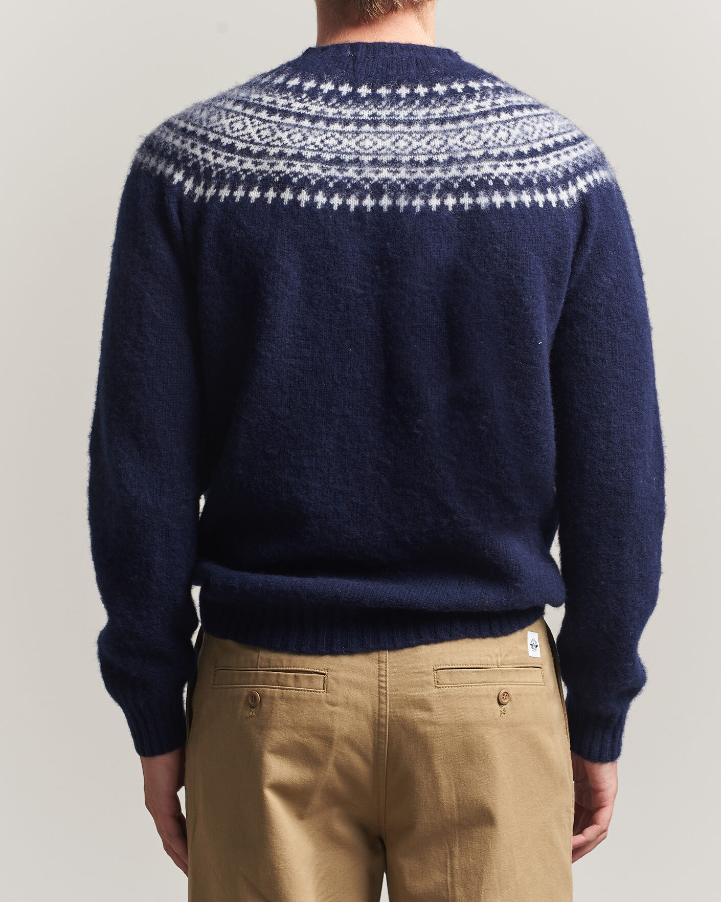 Herr | Tröjor | Harley Of Scotland | Brushed Supersoft Lambswool Yolk Fairisle Navy/Snow White
