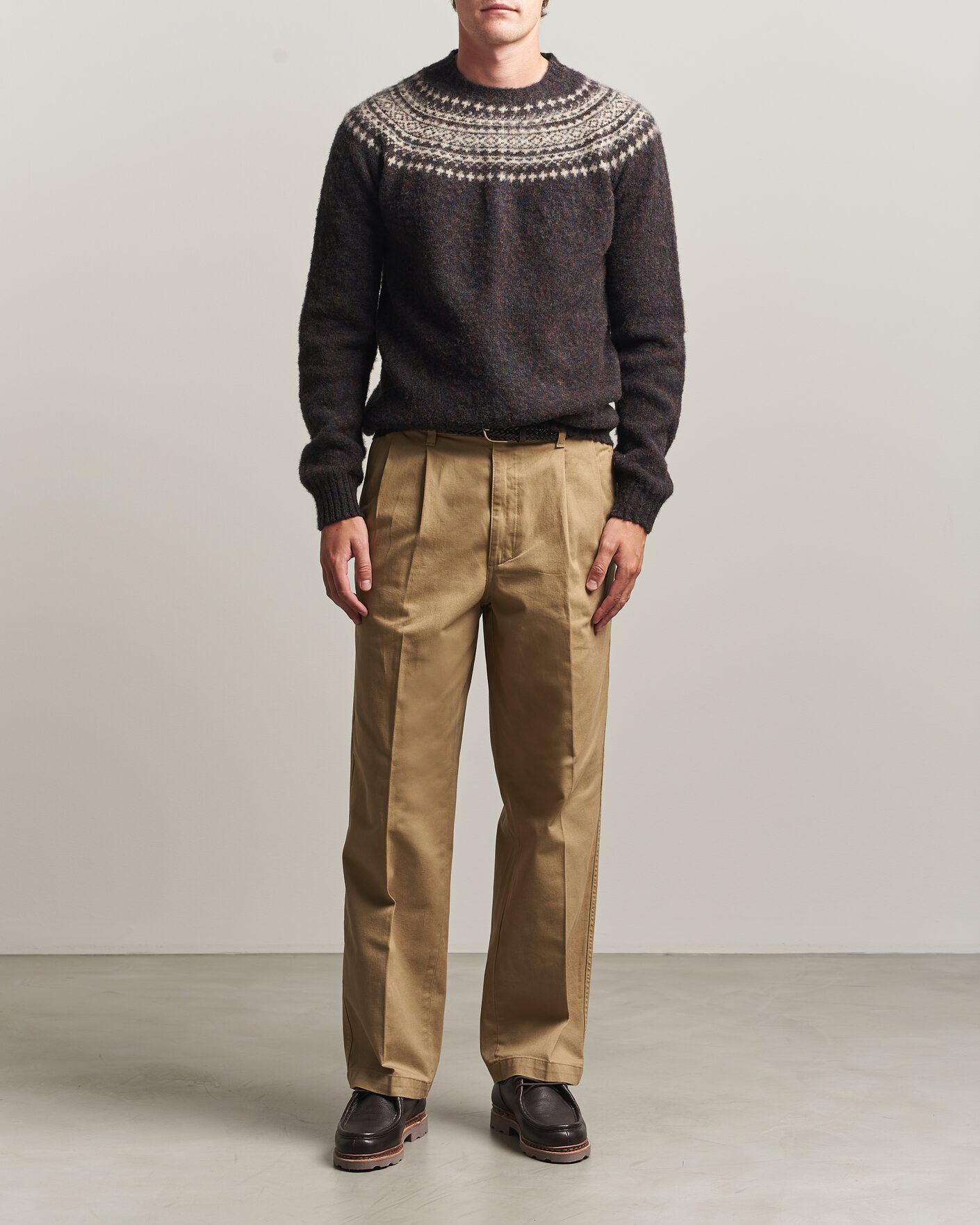 Herr | Tröjor | Harley Of Scotland | Brushed Supersoft Lambswool Yolk Fairisle Volcano/Cameo