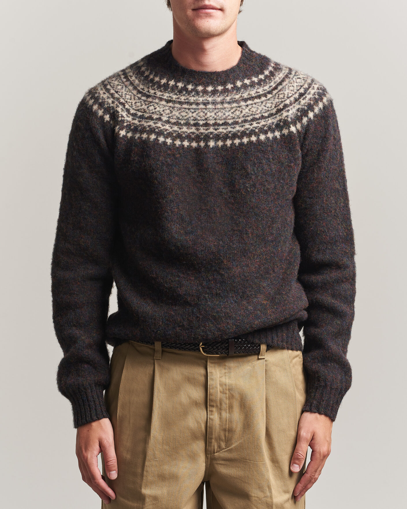 Herr | Tröjor | Harley Of Scotland | Brushed Supersoft Lambswool Yolk Fairisle Volcano/Cameo