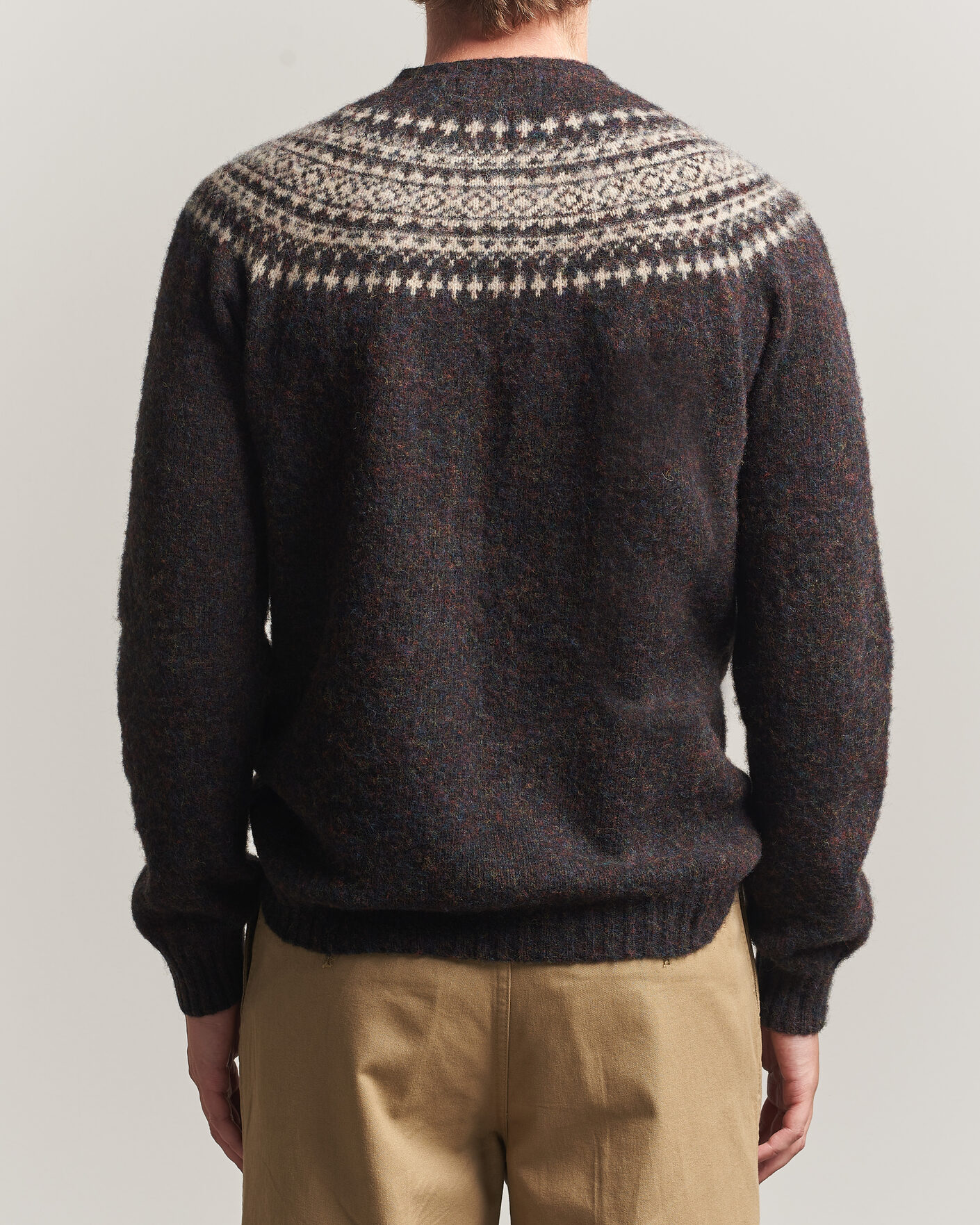 Herr | Tröjor | Harley Of Scotland | Brushed Supersoft Lambswool Yolk Fairisle Volcano/Cameo