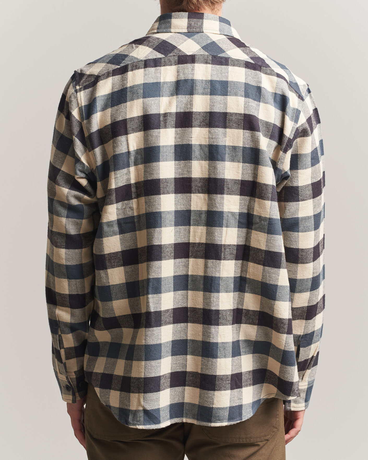 Herr | Skjortor | Filson | The Rangeland Flannel Shirt Charcoal