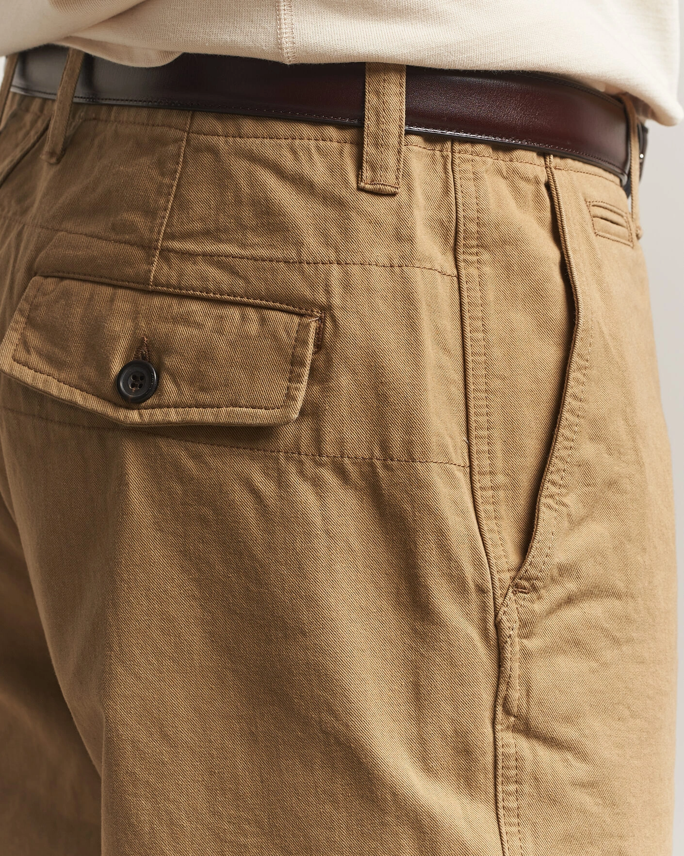 Herr | Byxor | Drake's | Twill Officer Chino Beige
