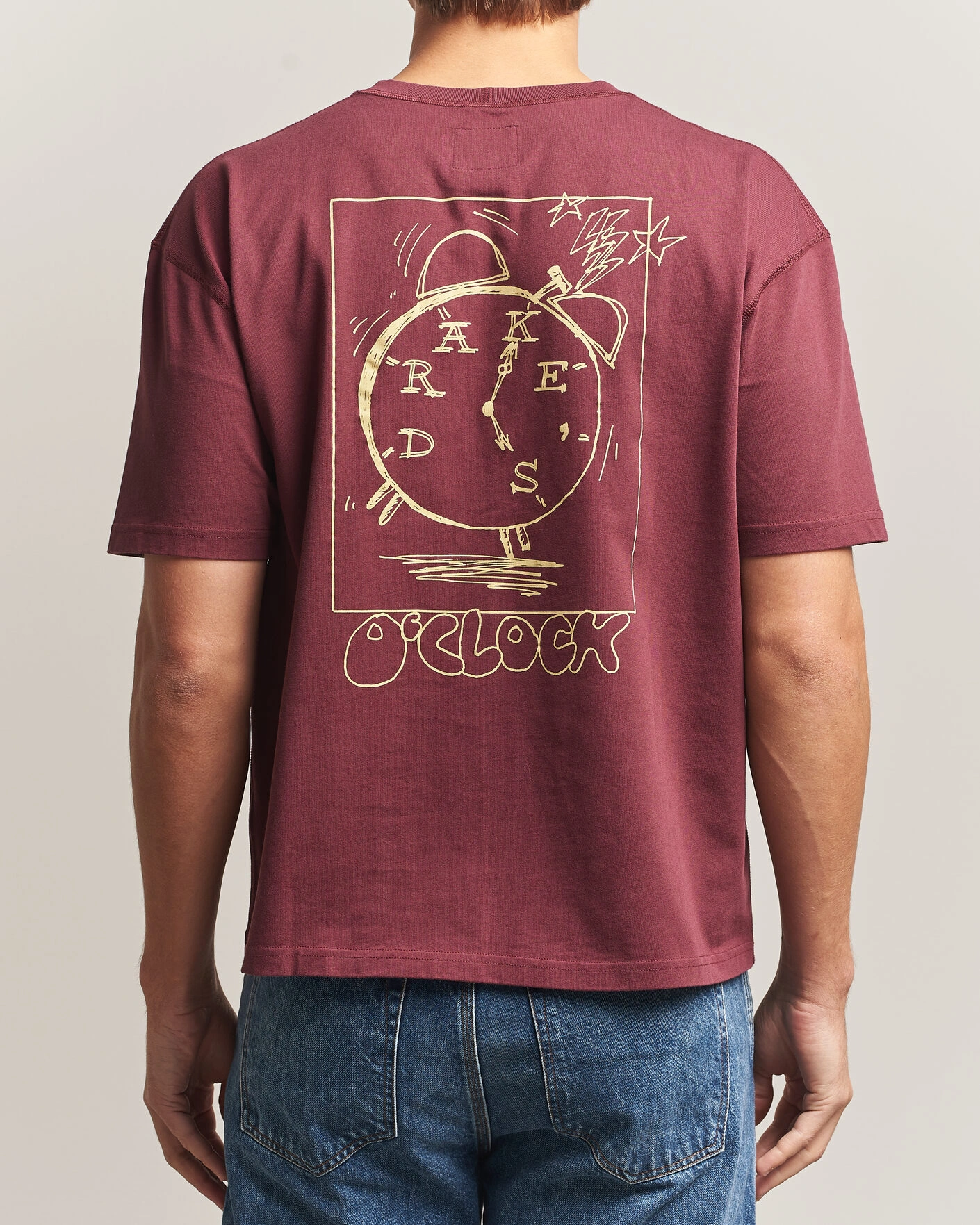 Herr | T-Shirts | Drake's | O´Clock Back Print Hiking T-Shirt Dark Plum