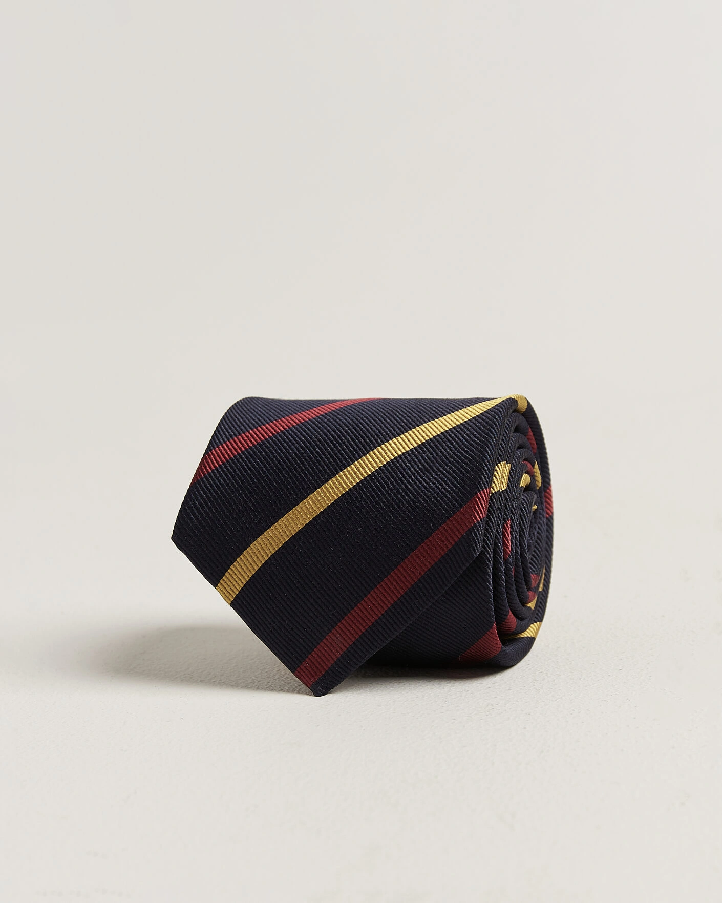 Herr | Slipsar | Drake's | Line Stripe Super Reppe Tie Navy/Red/Yellow