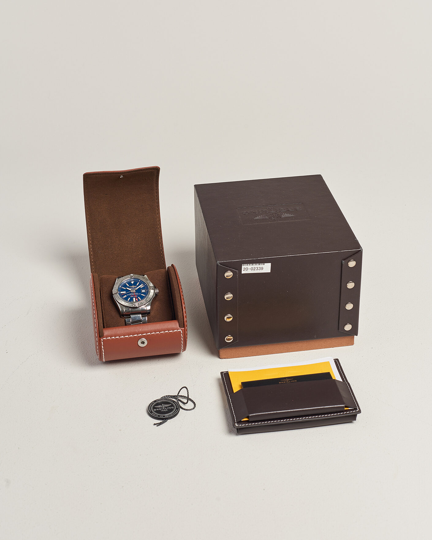 Herr | Pre-Owned & Vintage Watches | Breitling Pre-Owned | Avenger II GMT 