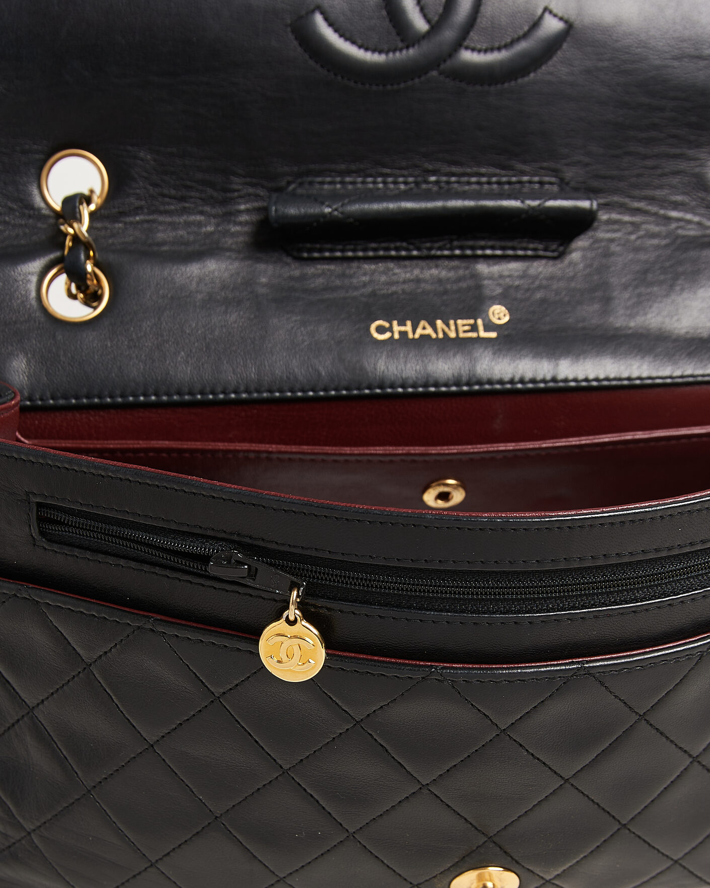 Herr | Pre-Owned & Vintage Bags | Chanel Pre-Owned | Vintage Classic Flap Bag Lambskin Black