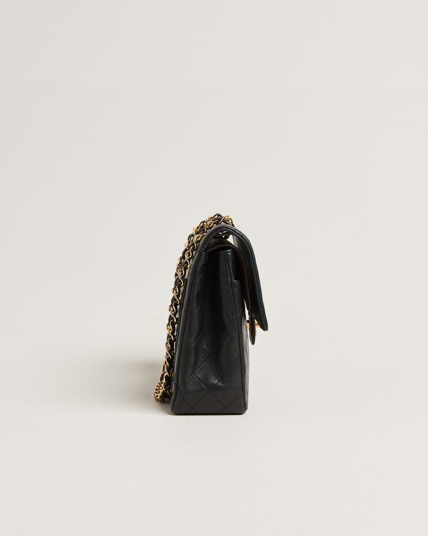 Herr | Pre-Owned & Vintage Bags | Chanel Pre-Owned | Classic Medium Square Double Flap Bag Lambskin Black
