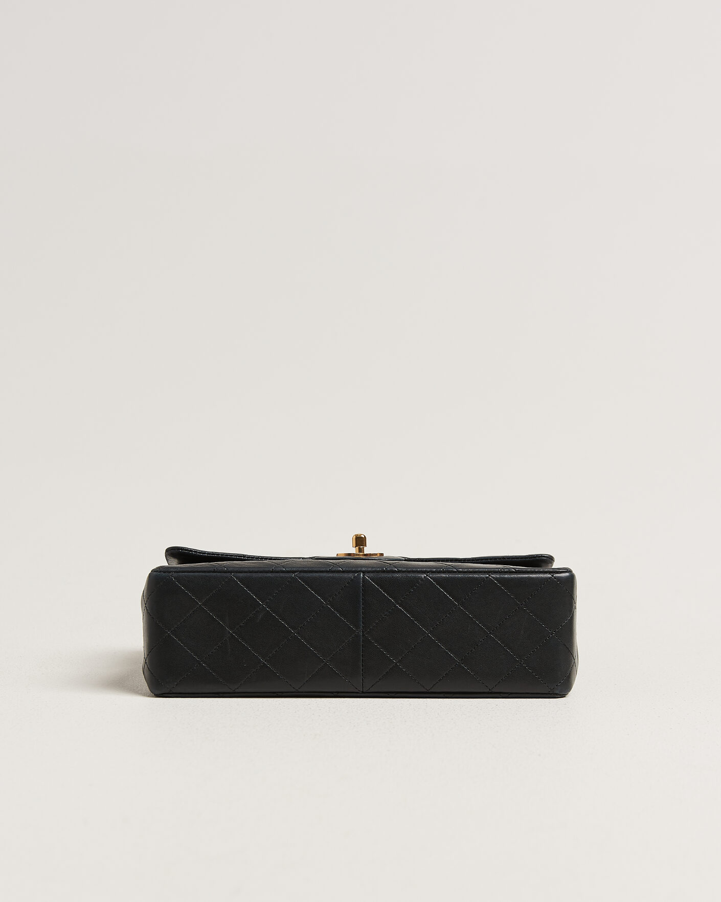 Herr | Pre-Owned & Vintage Bags | Chanel Pre-Owned | Classic Medium Square Double Flap Bag Lambskin Black