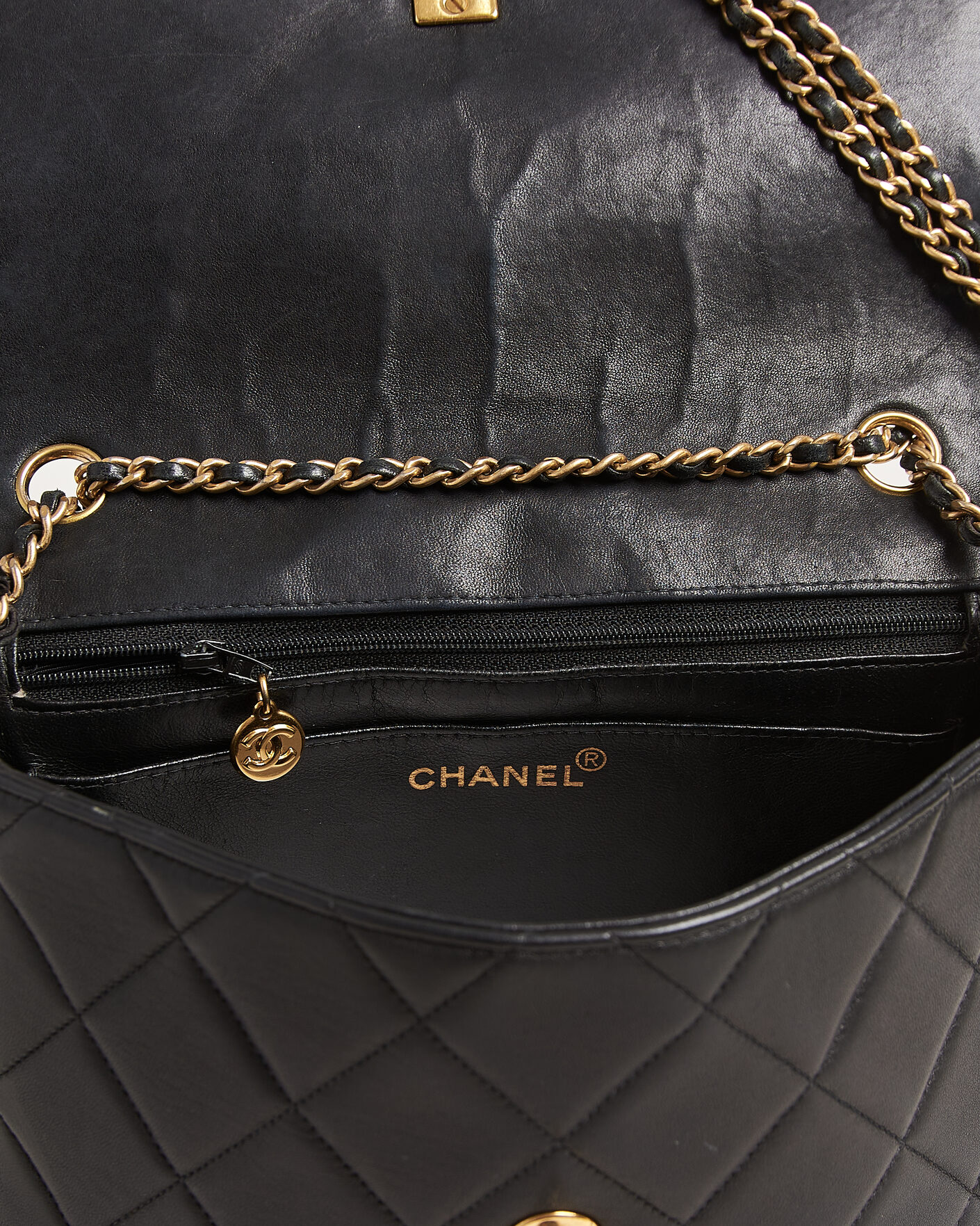 Herr | Pre-Owned & Vintage Bags | Chanel Pre-Owned | Single Flap Bag Lambskin Black
