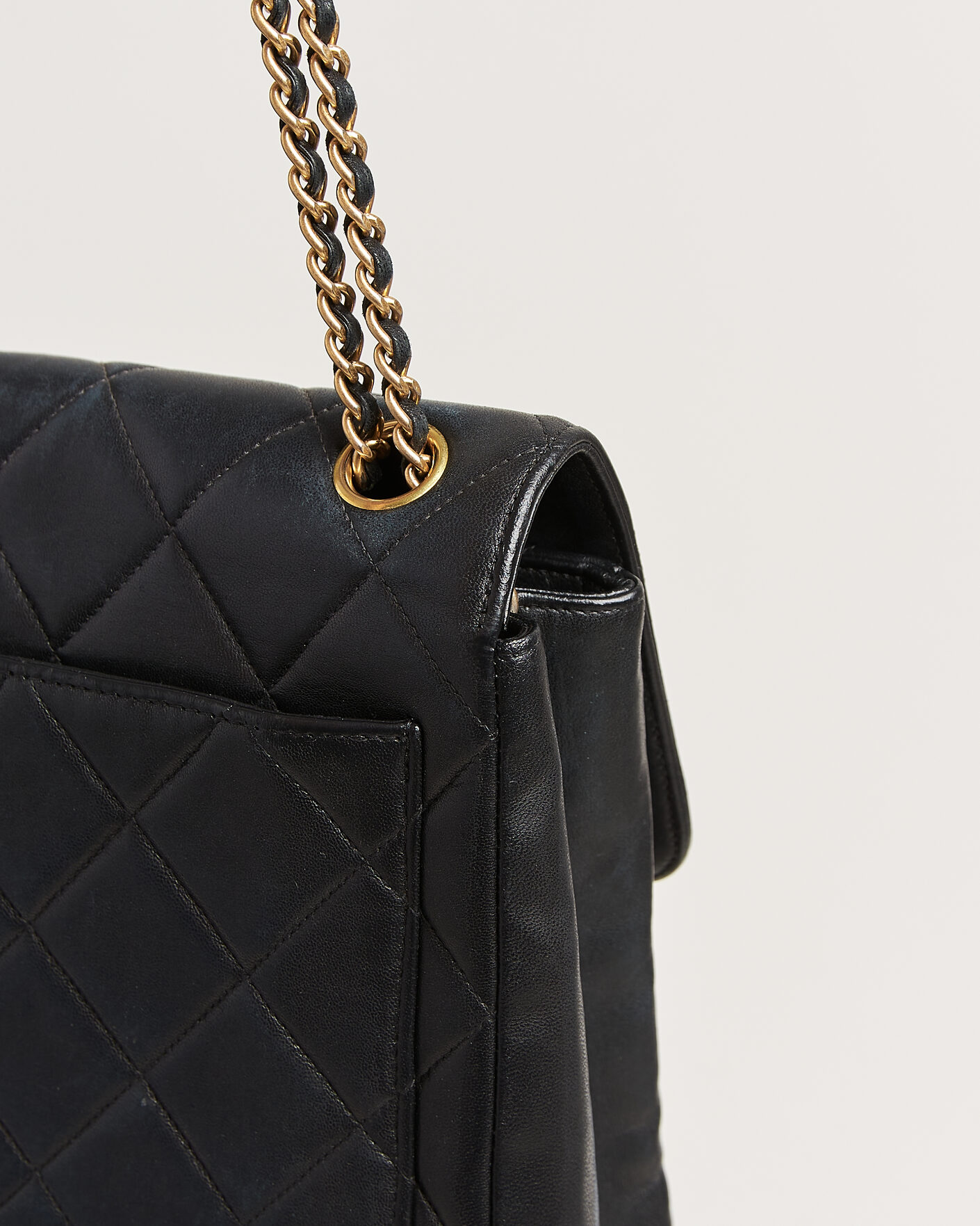 Herr | Pre-Owned & Vintage Bags | Chanel Pre-Owned | Single Flap Bag Lambskin Black