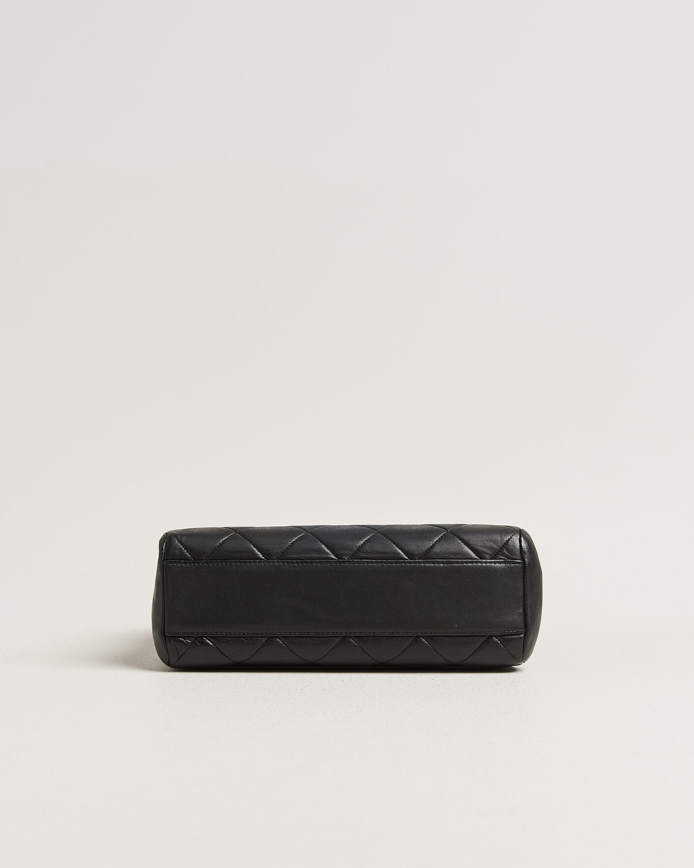 Herr | Pre-Owned & Vintage Bags | Chanel Pre-Owned | Single Flap Bag Lambskin Black