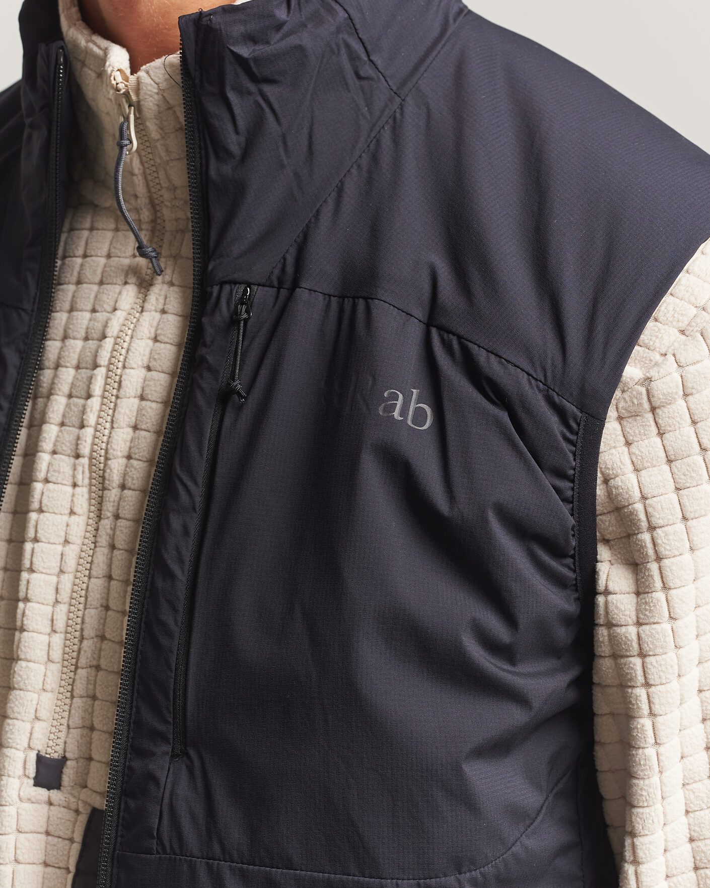 Herr | Västar | Rab | Xenair Padded Vest Black