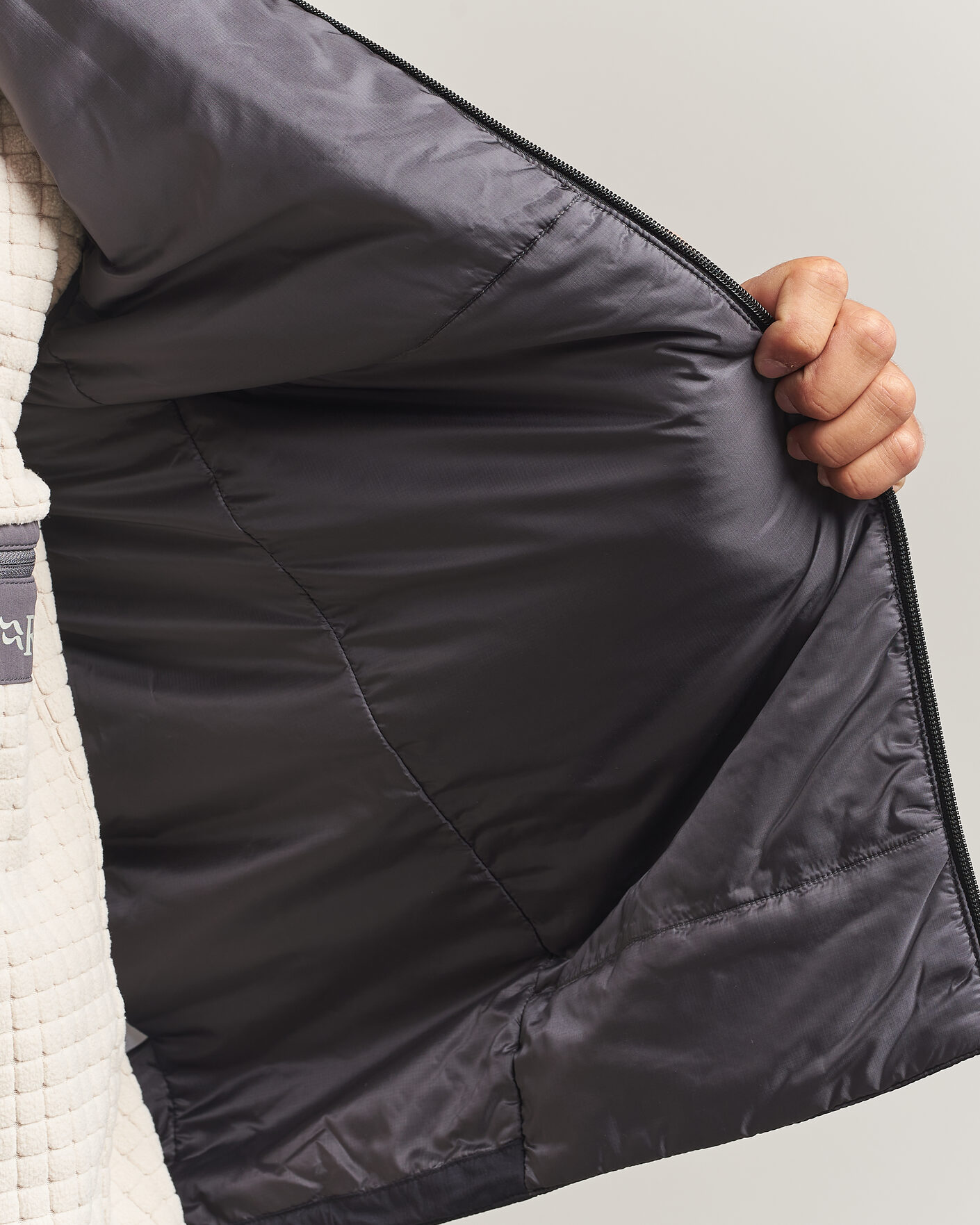 Herr | Västar | Rab | Xenair Padded Vest Black