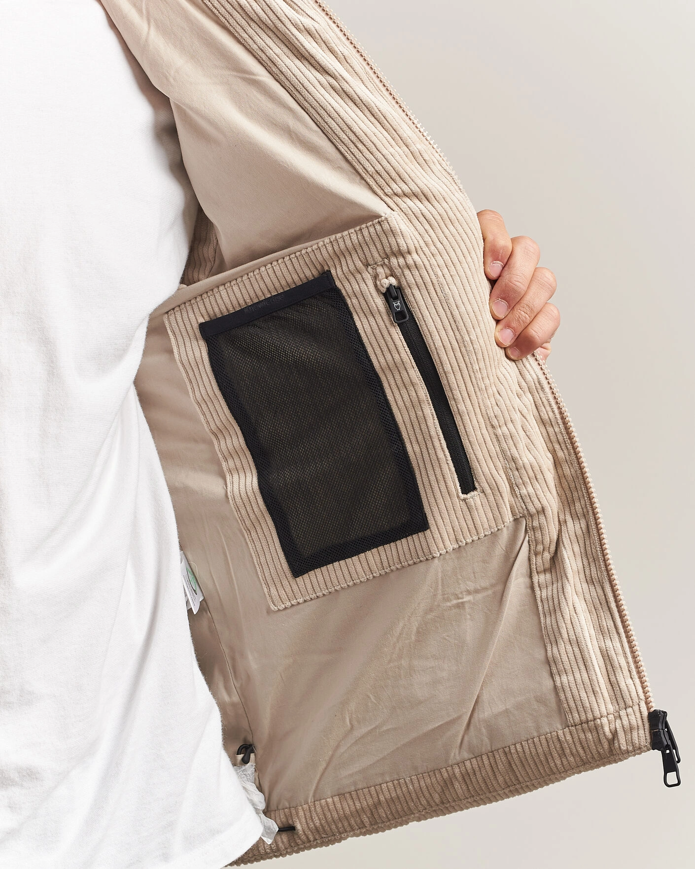 Herr | Västar | KnowledgeCotton Apparel | Corduroy Puffer Vest Light Feather Grey