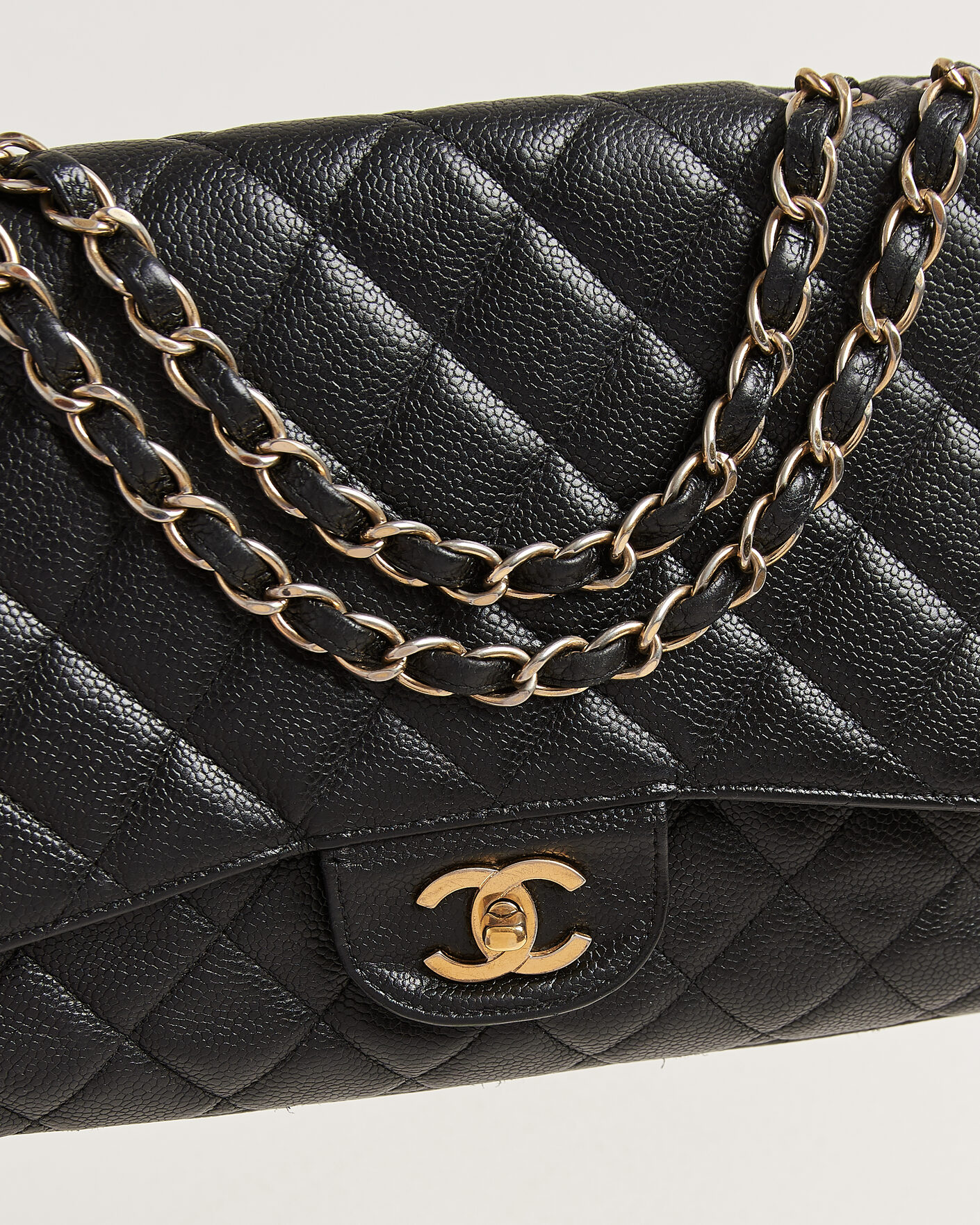 Herr | Pre-Owned & Vintage Bags | Chanel Pre-Owned | Classic Jumbo Single Flap Bag Caviar Black