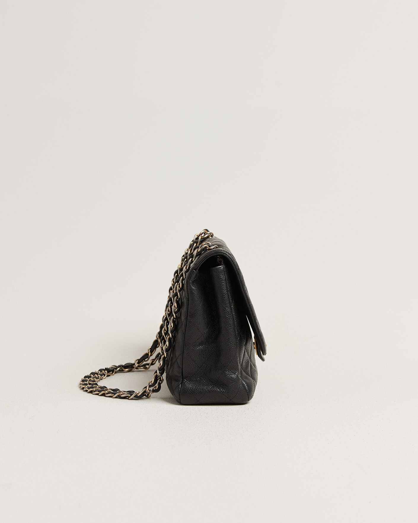 Herr | Pre-Owned & Vintage Bags | Chanel Pre-Owned | Classic Jumbo Single Flap Bag Caviar Black