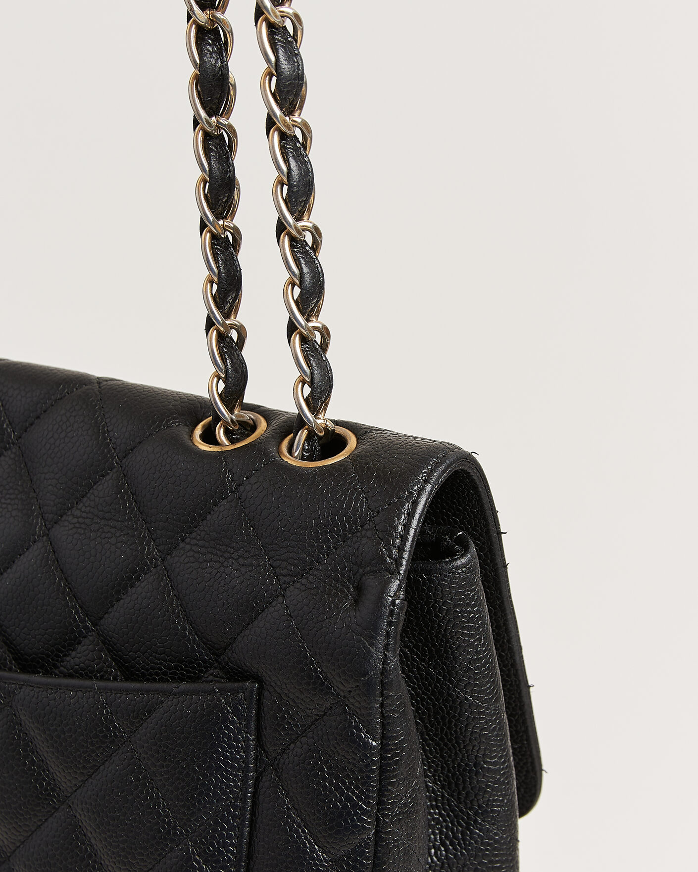 Herr | Pre-Owned & Vintage Bags | Chanel Pre-Owned | Classic Jumbo Single Flap Bag Caviar Black