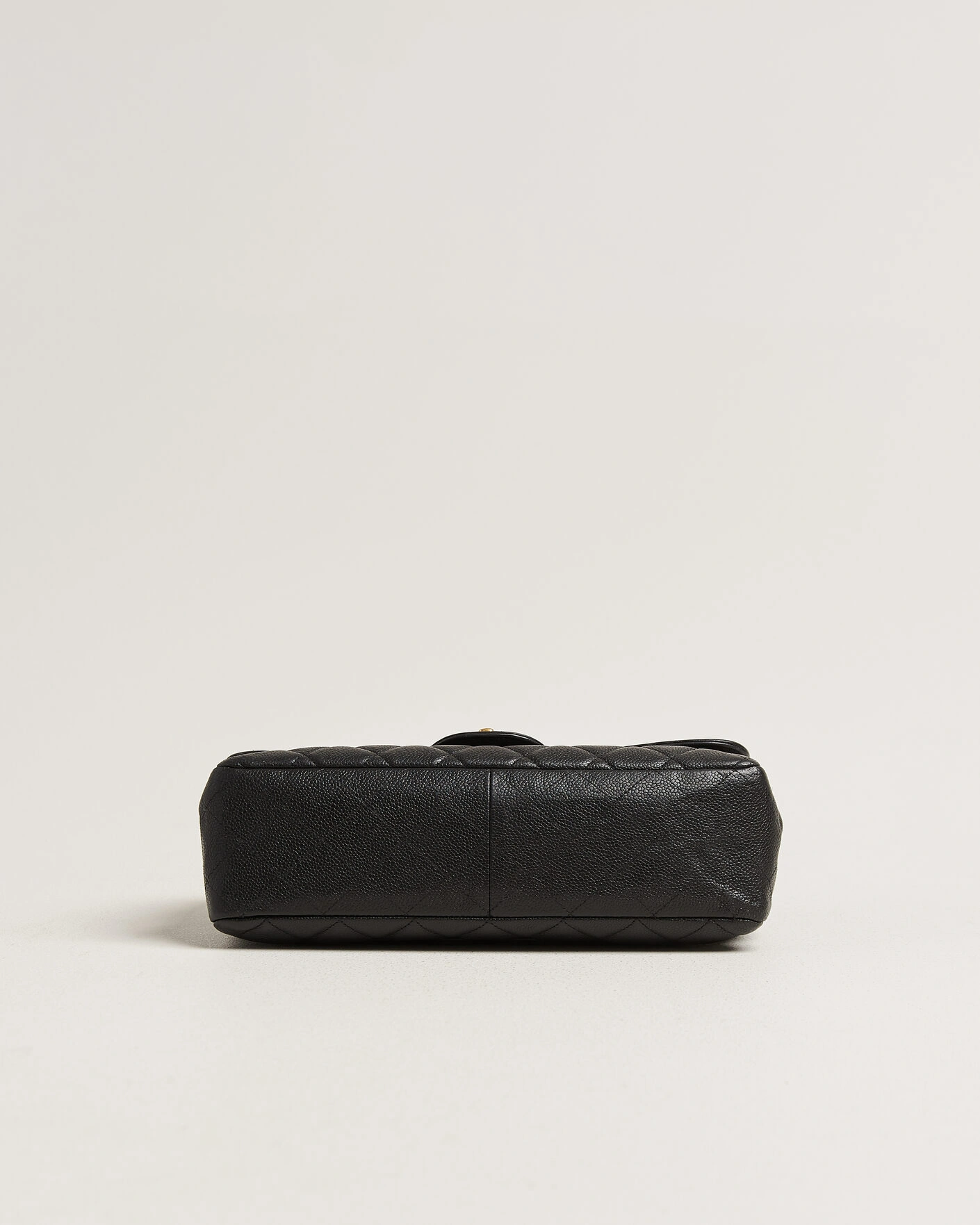 Herr | Pre-Owned & Vintage Bags | Chanel Pre-Owned | Classic Jumbo Single Flap Bag Caviar Black