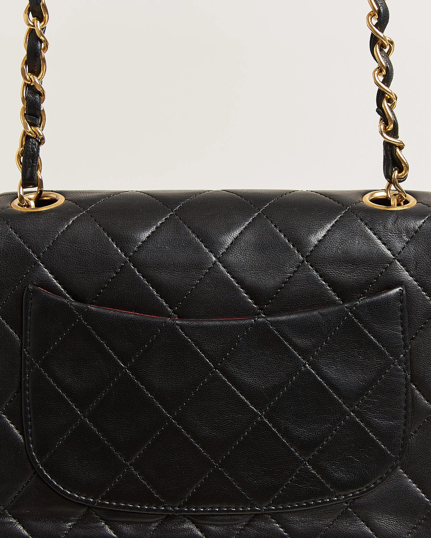Herr | Pre-Owned & Vintage Bags | Chanel Pre-Owned | Classic Mini Square Single Flap Bag Lambskin Black