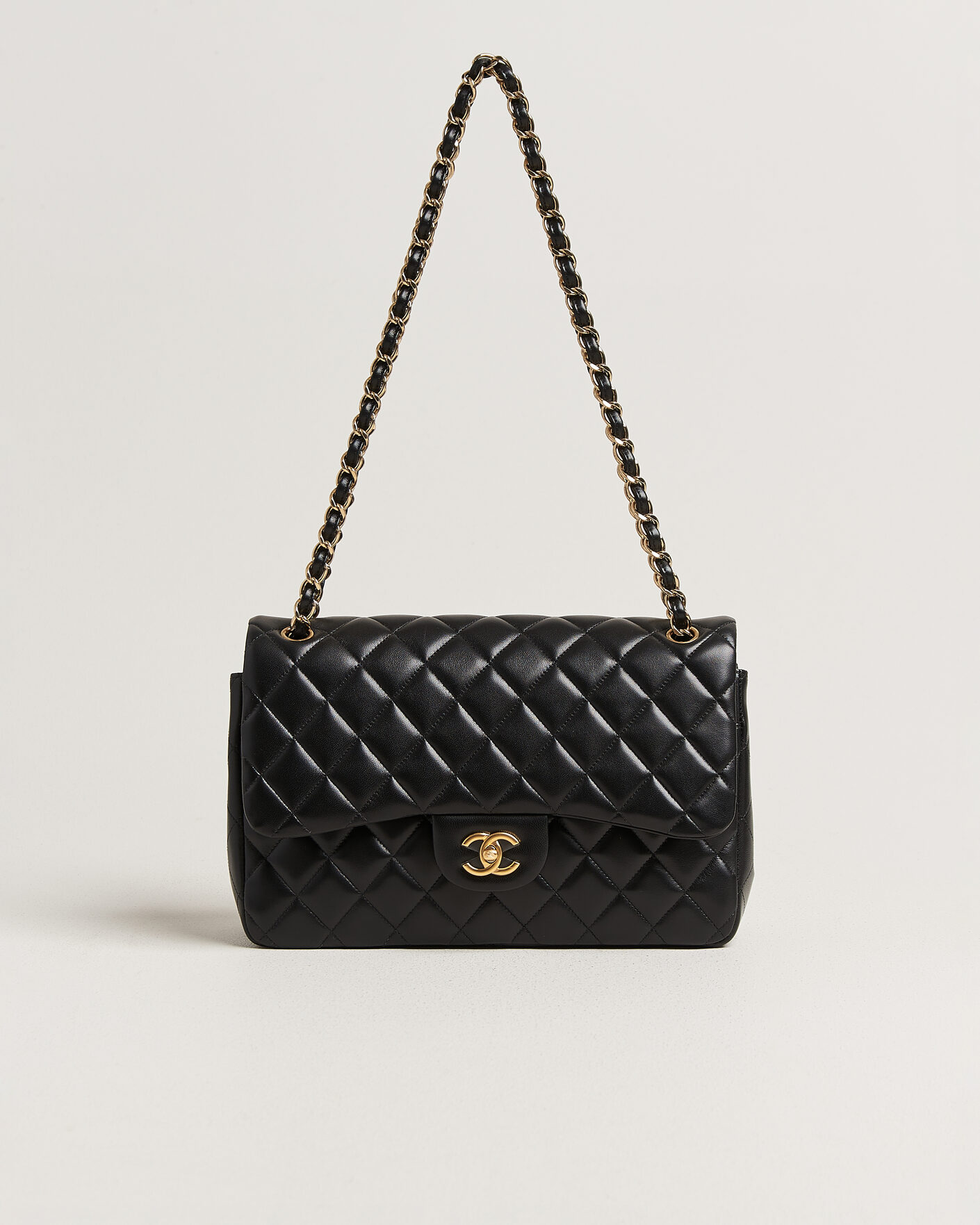 Herr | Pre-Owned & Vintage Bags | Chanel Pre-Owned | Classic Jumbo Double Flap Bag Lambskin Black