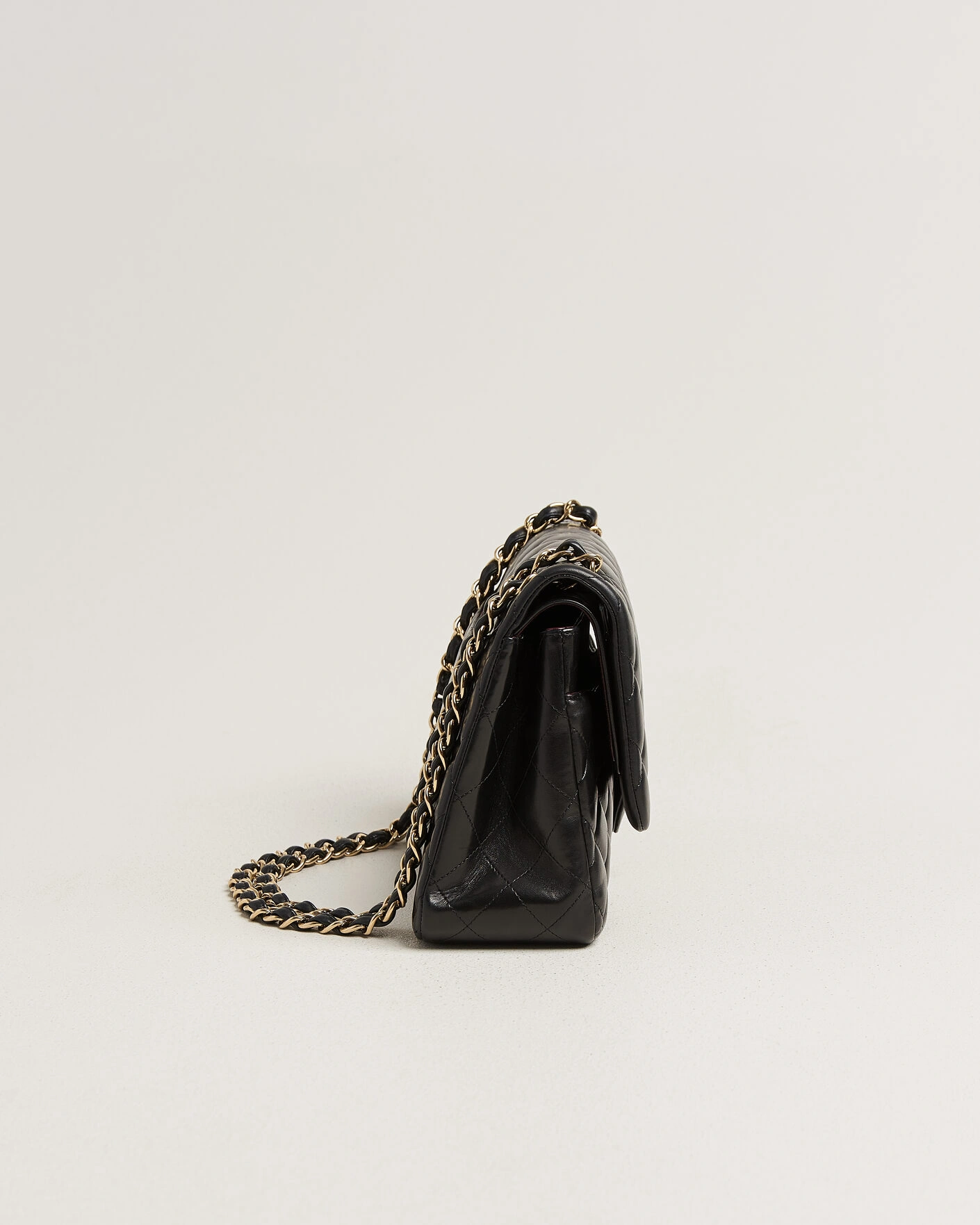 Herr | Pre-Owned & Vintage Bags | Chanel Pre-Owned | Classic Jumbo Double Flap Bag Lambskin Black