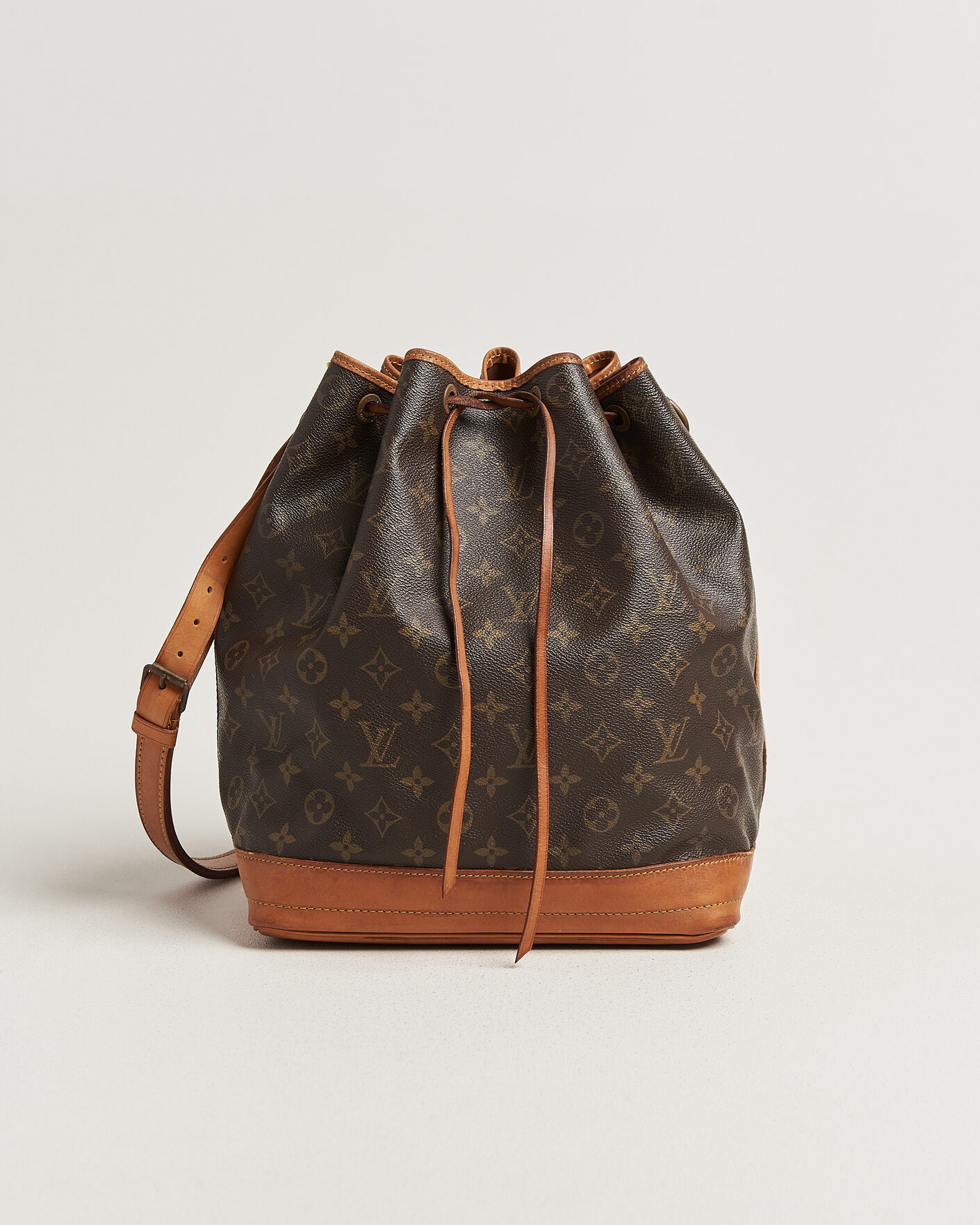 Herr | Pre-Owned & Vintage Bags | Louis Vuitton Pre-Owned | Noé Monogram