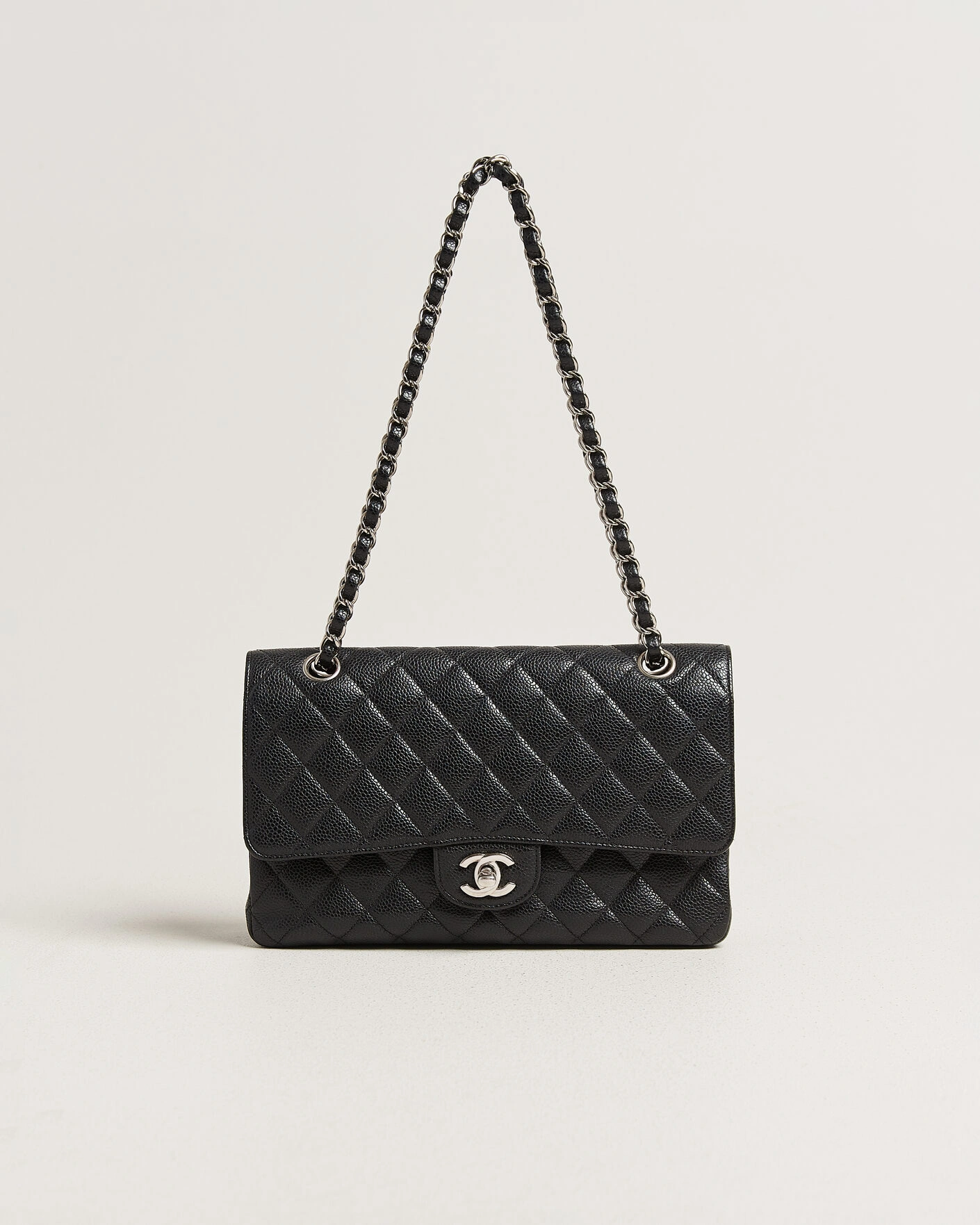 Herr | Pre-Owned & Vintage Bags | Chanel Pre-Owned | Classic Medium Single Flap Bag Caviar Black
