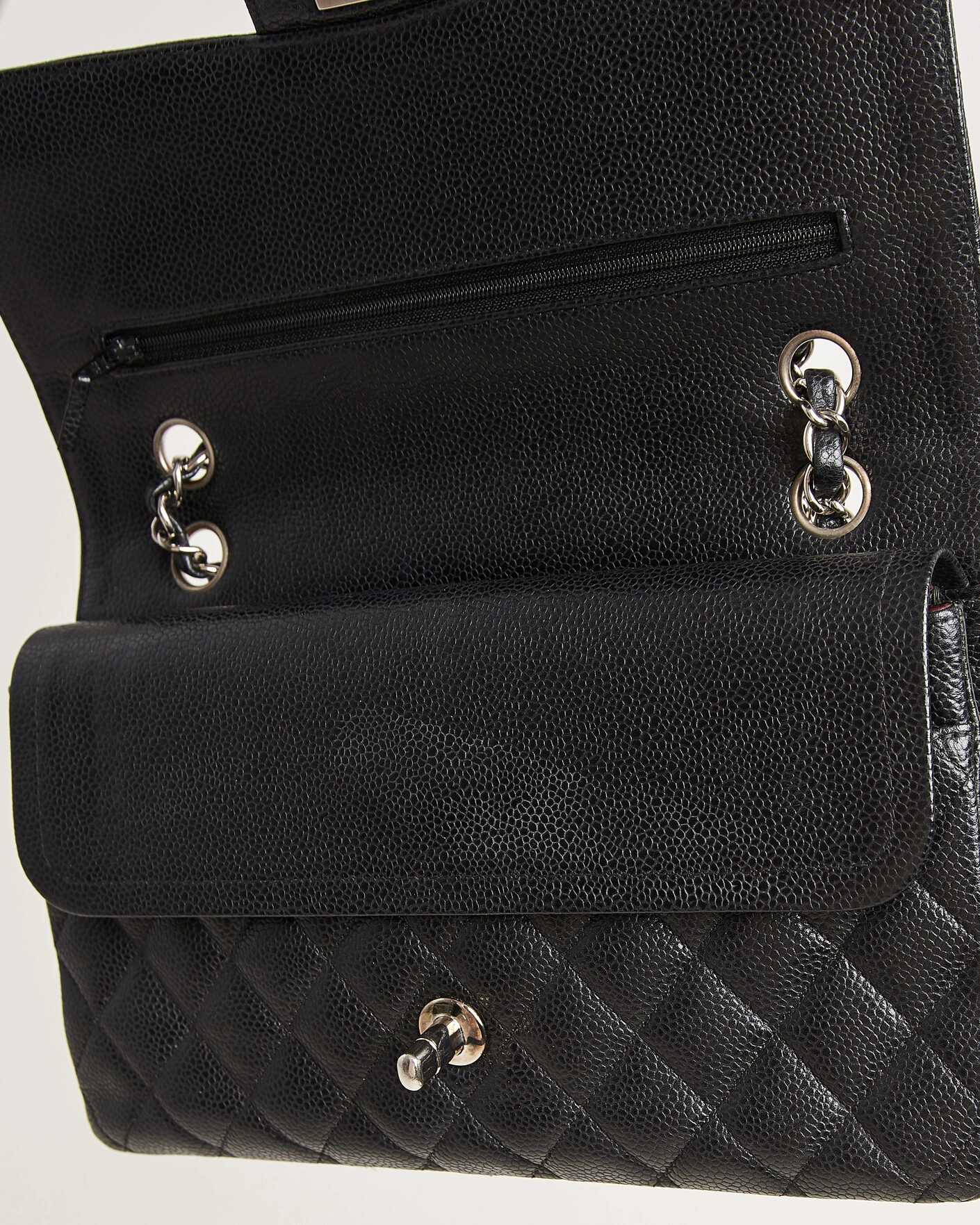 Herr | Pre-Owned & Vintage Bags | Chanel Pre-Owned | Classic Medium Single Flap Bag Caviar Black