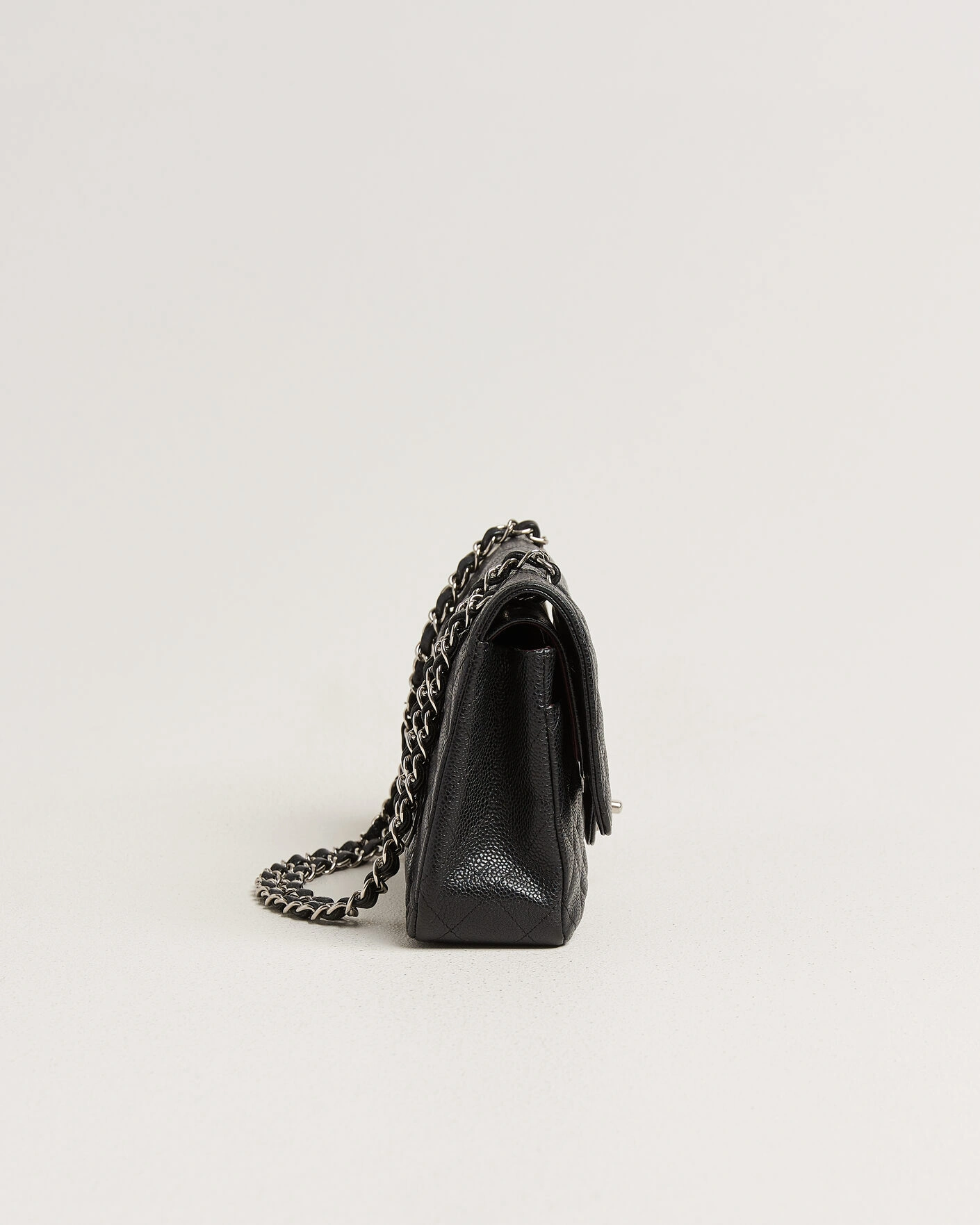 Herr | Pre-Owned & Vintage Bags | Chanel Pre-Owned | Classic Medium Single Flap Bag Caviar Black