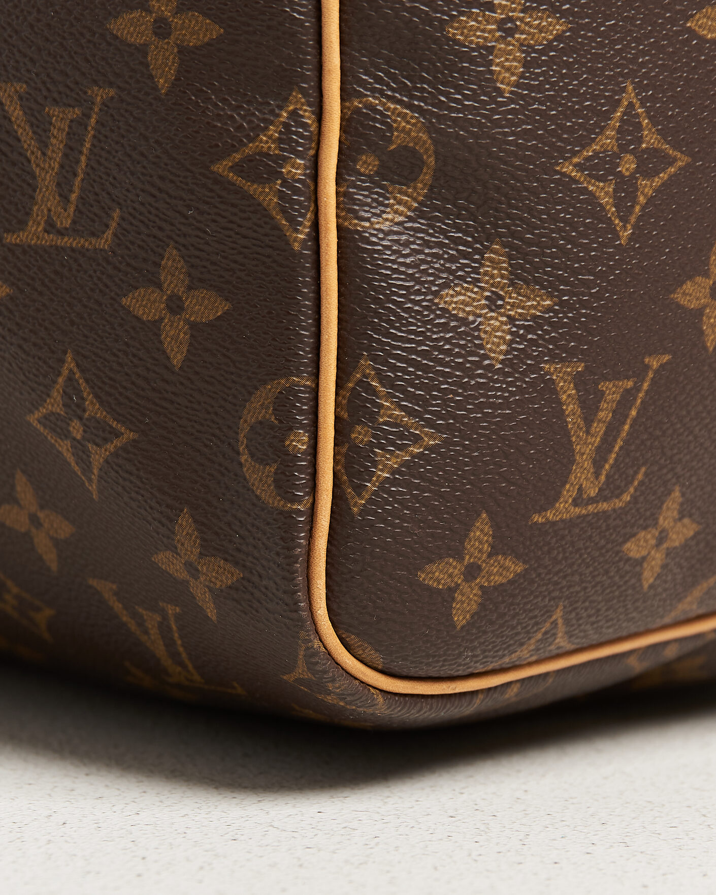 Herr | Pre-Owned & Vintage Bags | Louis Vuitton Pre-Owned | Keepall Bandouliére 55 Monogram