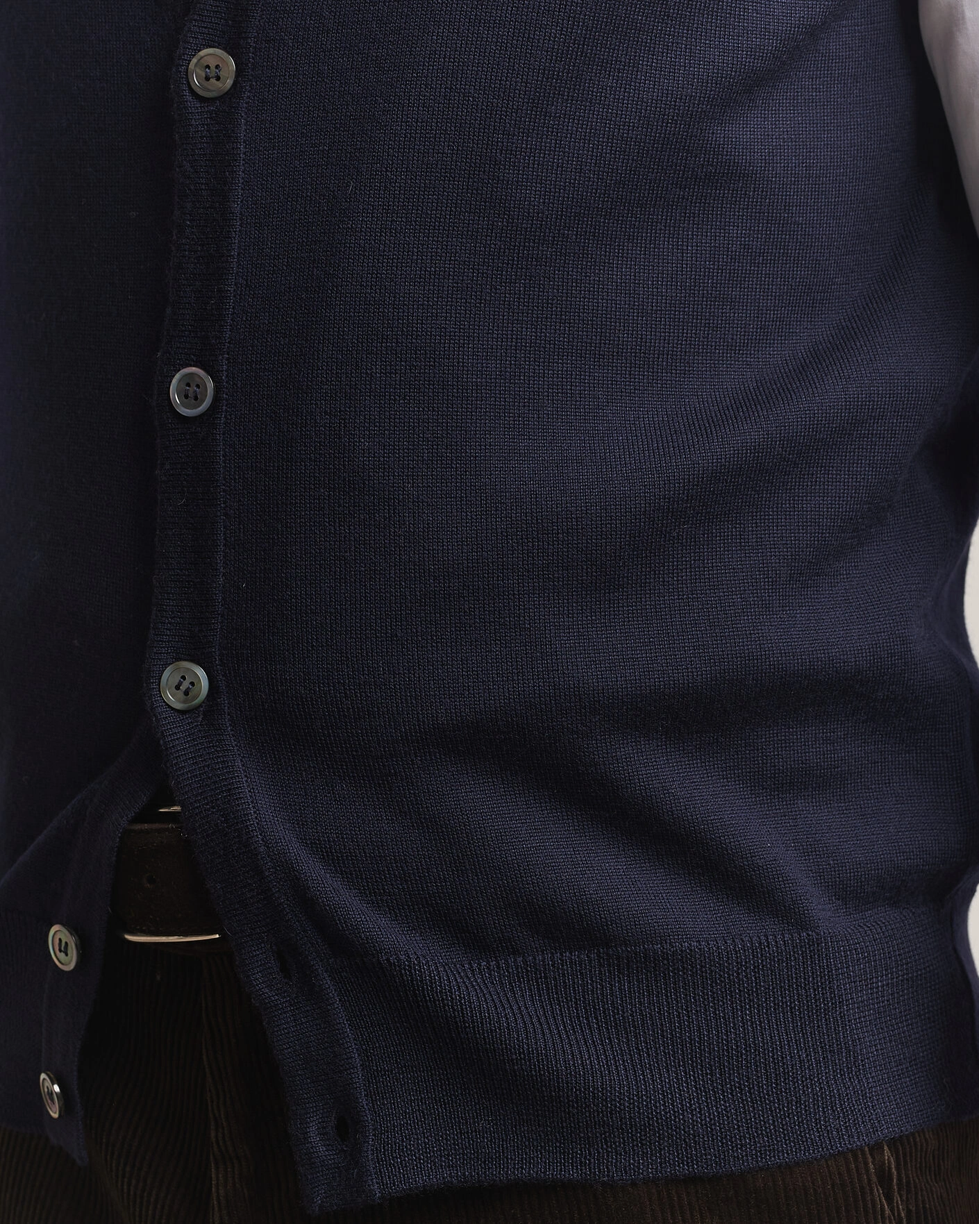 Herr | Tröjor | Morgano | Extra Fine Merino Wool Sleevles Cardigan Vest Navy