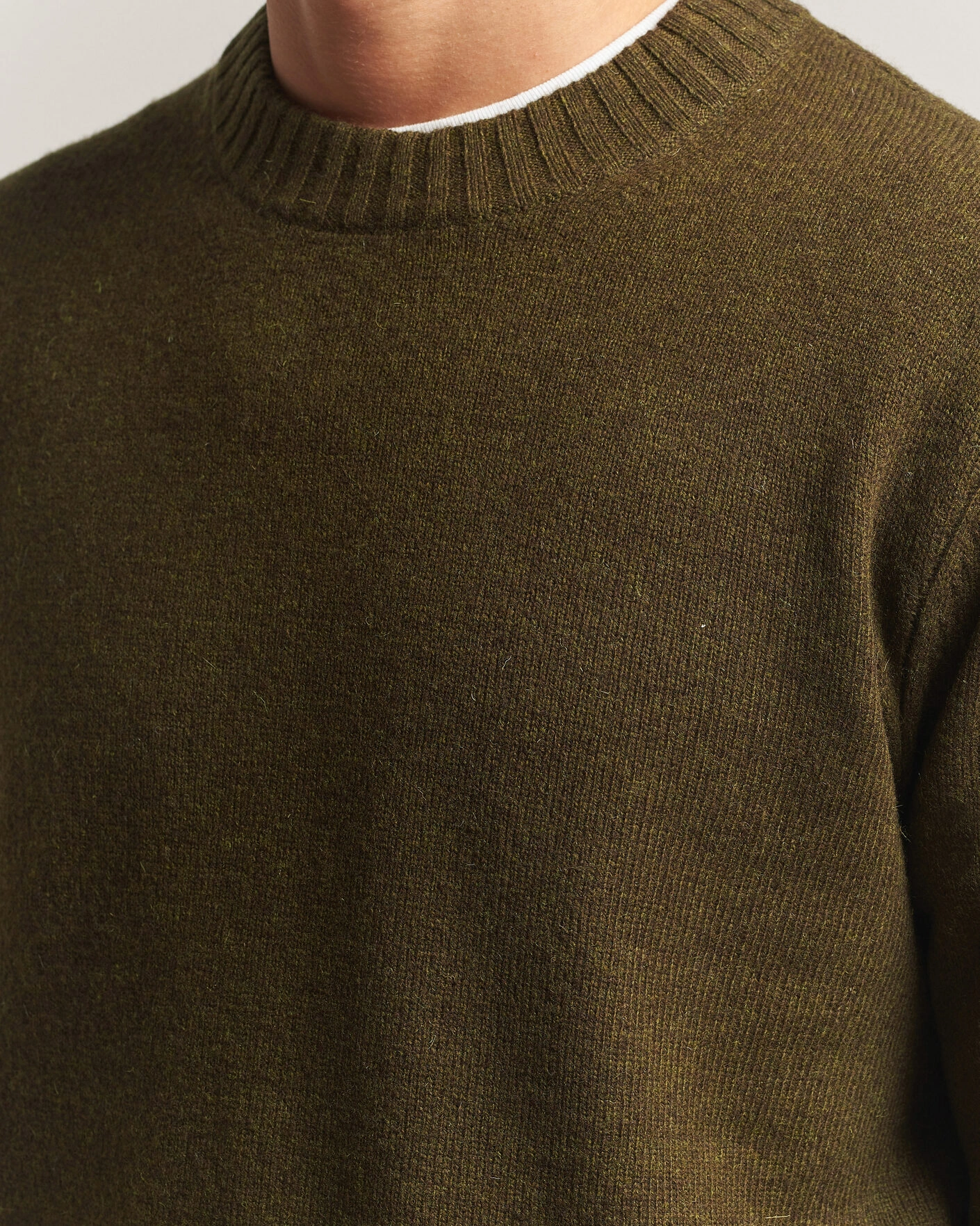 Herr | Tröjor | A Day's March | Marlow Lambswool Sweater Forest Green
