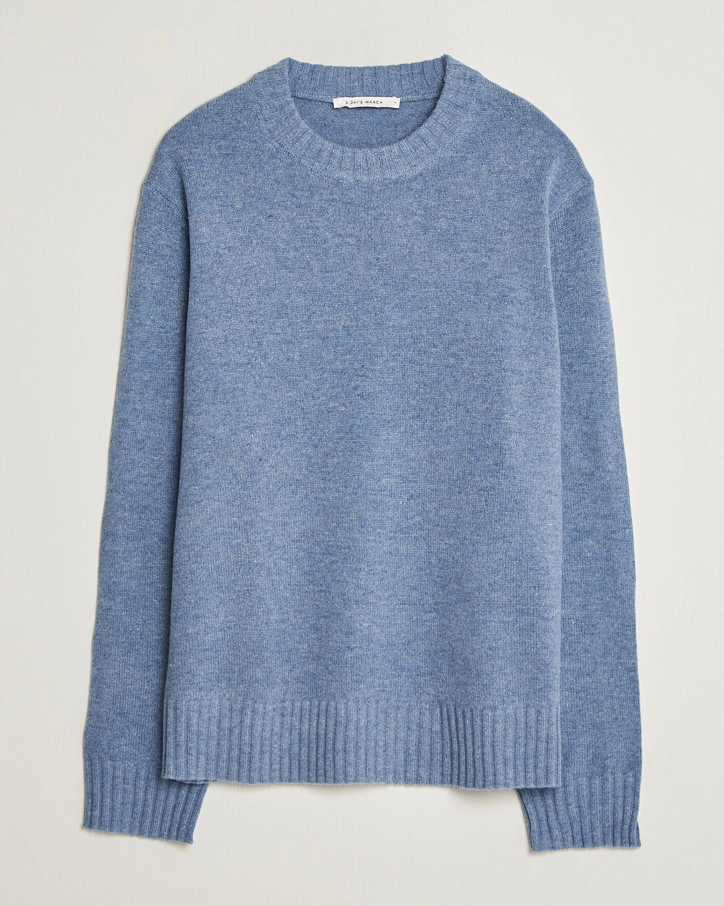 Herr | Tröjor | A Day's March | Marlow Lambswool Sweater Misty Blue