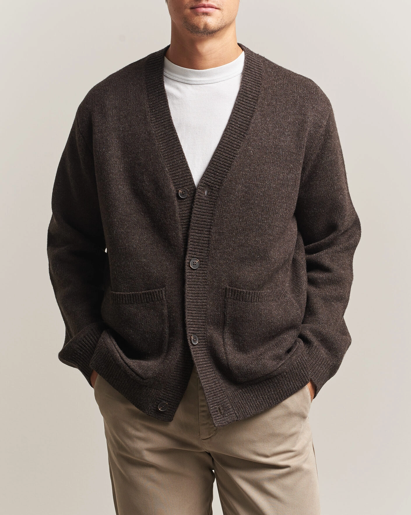 Herr | Tröjor | A Day's March | Jarrow Lambswool Cardigan Dark Brown