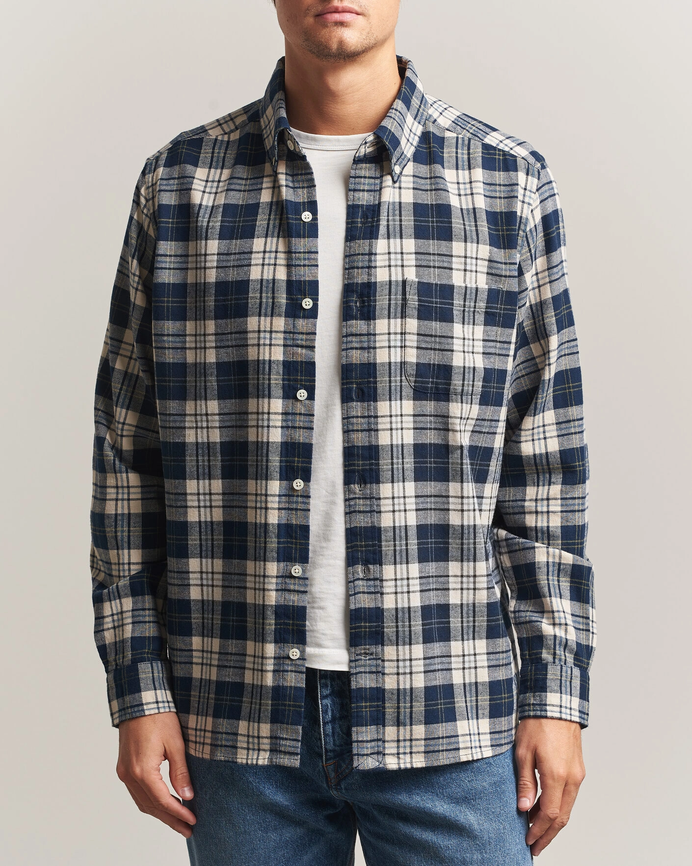 Herr | Skjortor | A Day's March | Classic Checked Flannel Shirt Navy/White