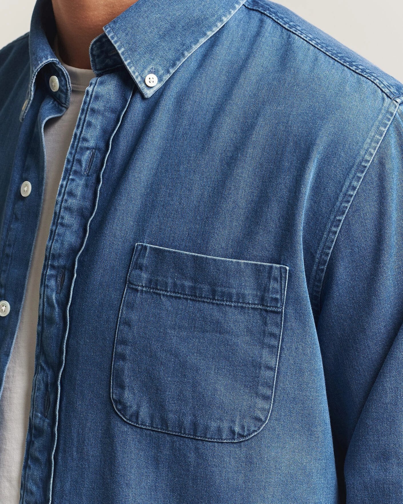 Herr | Skjortor | A Day's March | Original Button Down Denim Shirt Mid Blue