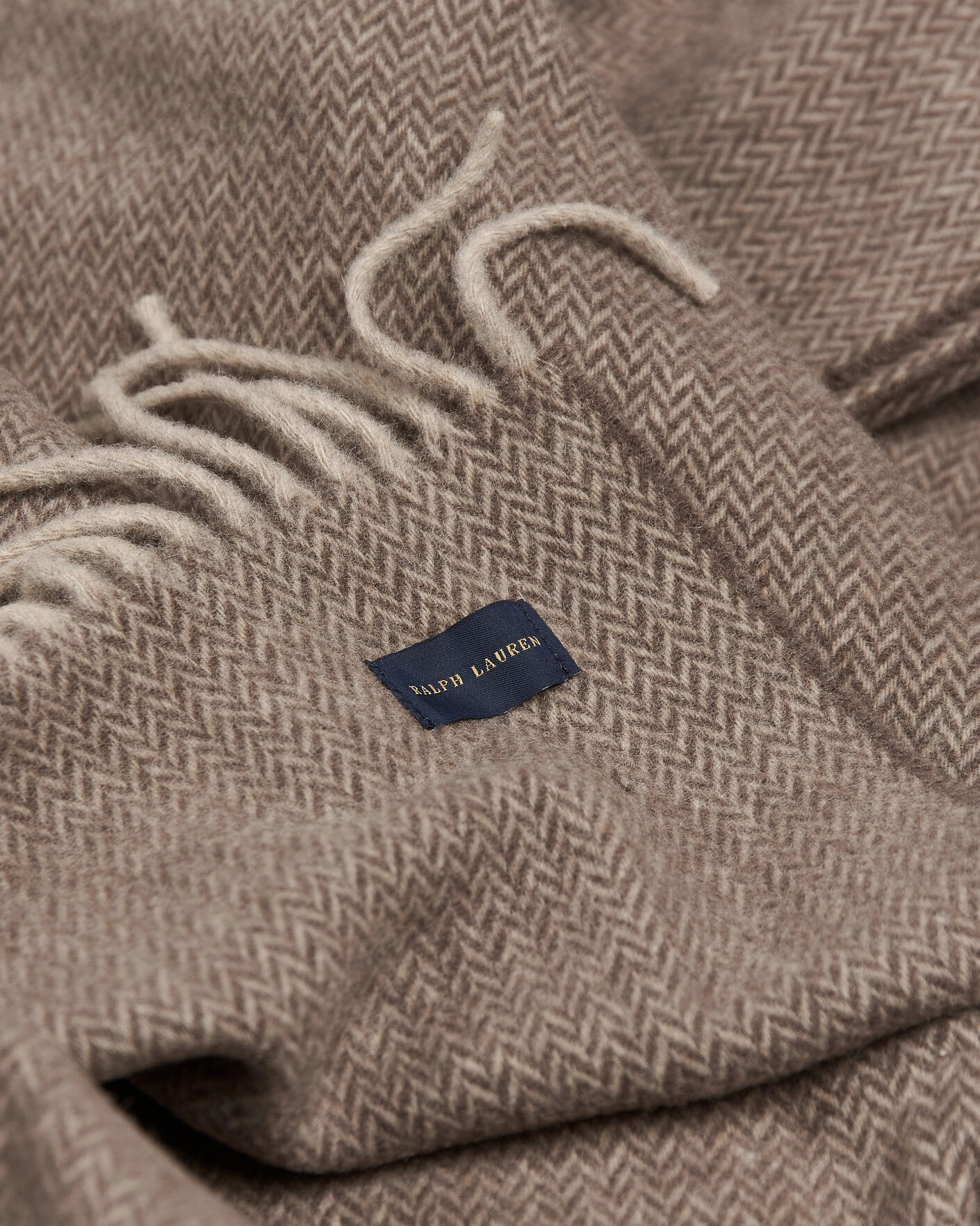 Herr | Textilier | Ralph Lauren Home | Jax Wool/Cashmere Throw Blanket Chocolate Brown