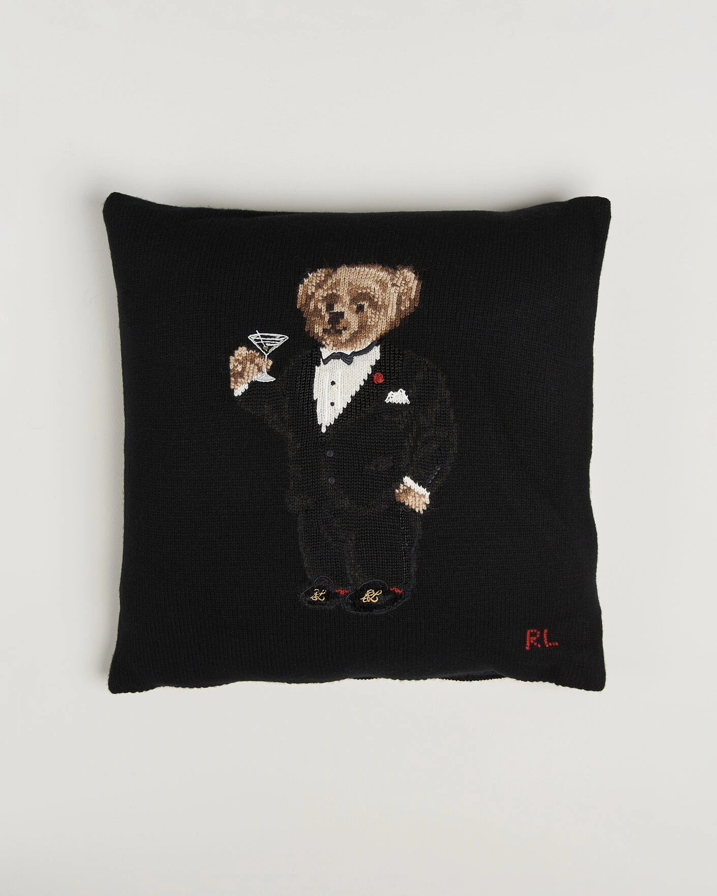 Herr | Till hemmet | Ralph Lauren Home | Martini Bear Wool Pillow Black
