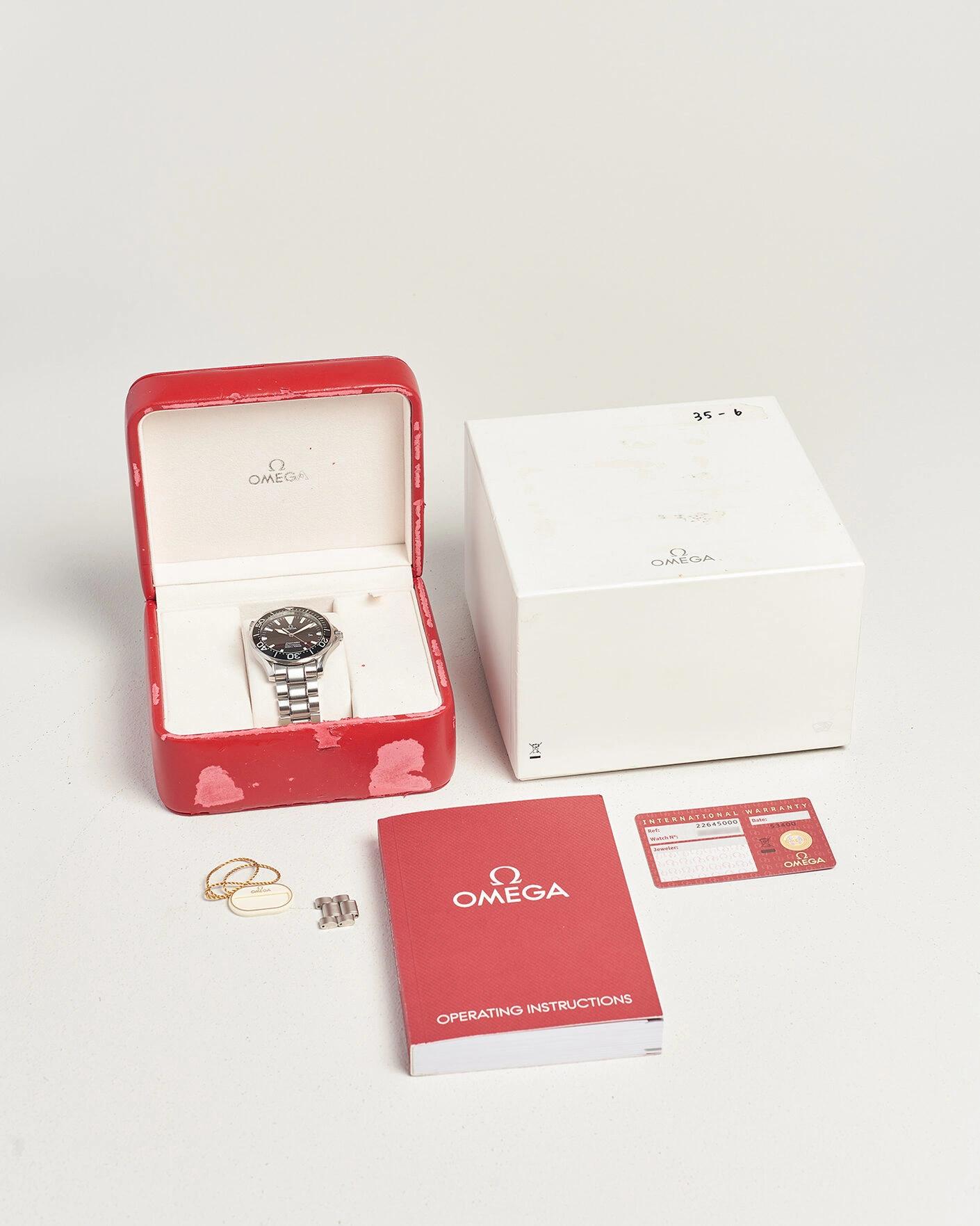 Herr | Pre-Owned & Vintage Watches | Omega Pre-Owned | Seamaster 300M Peter Blake