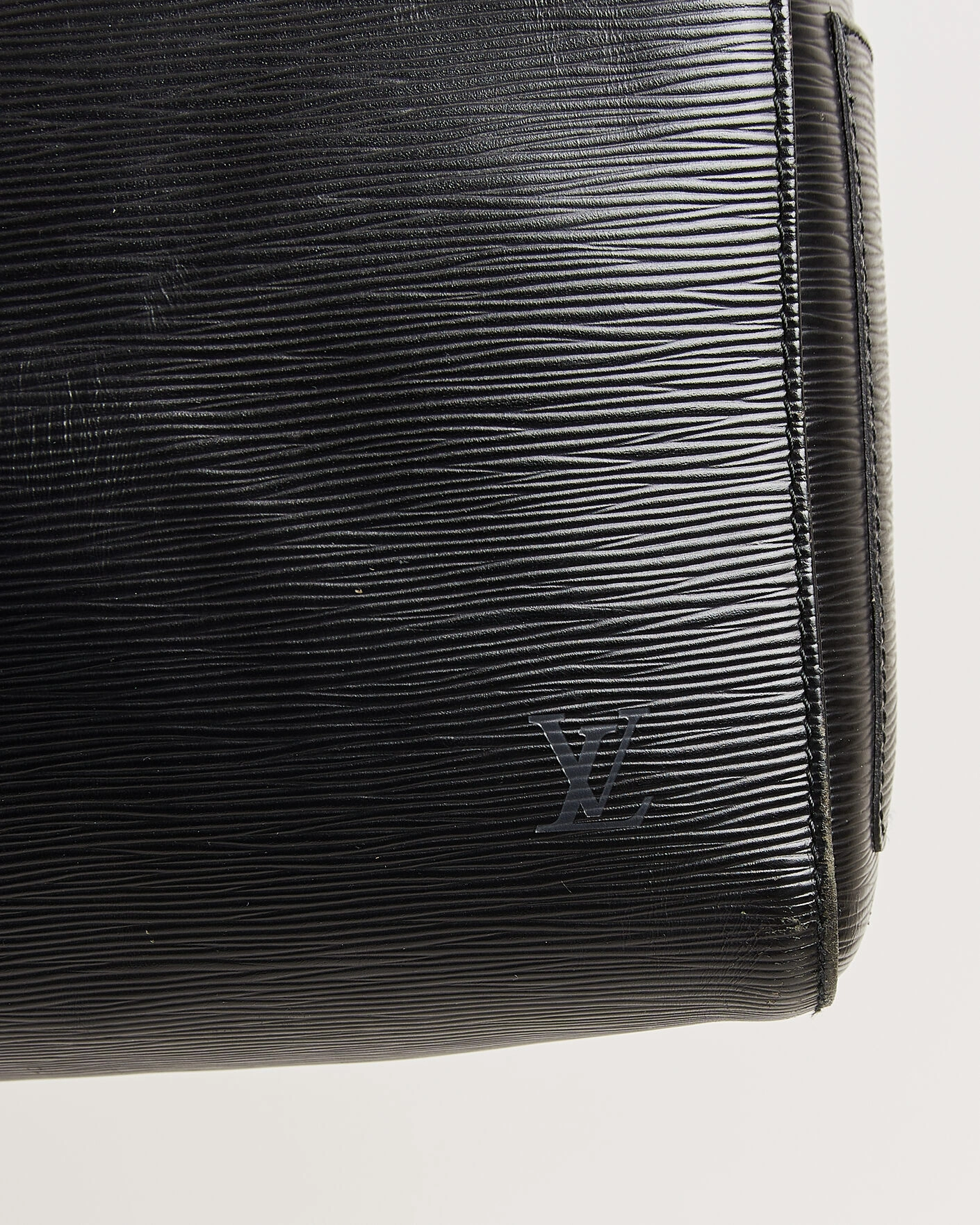 Herr | Pre-Owned & Vintage Bags | Louis Vuitton Pre-Owned | Keepall 50 Epi Leather Black