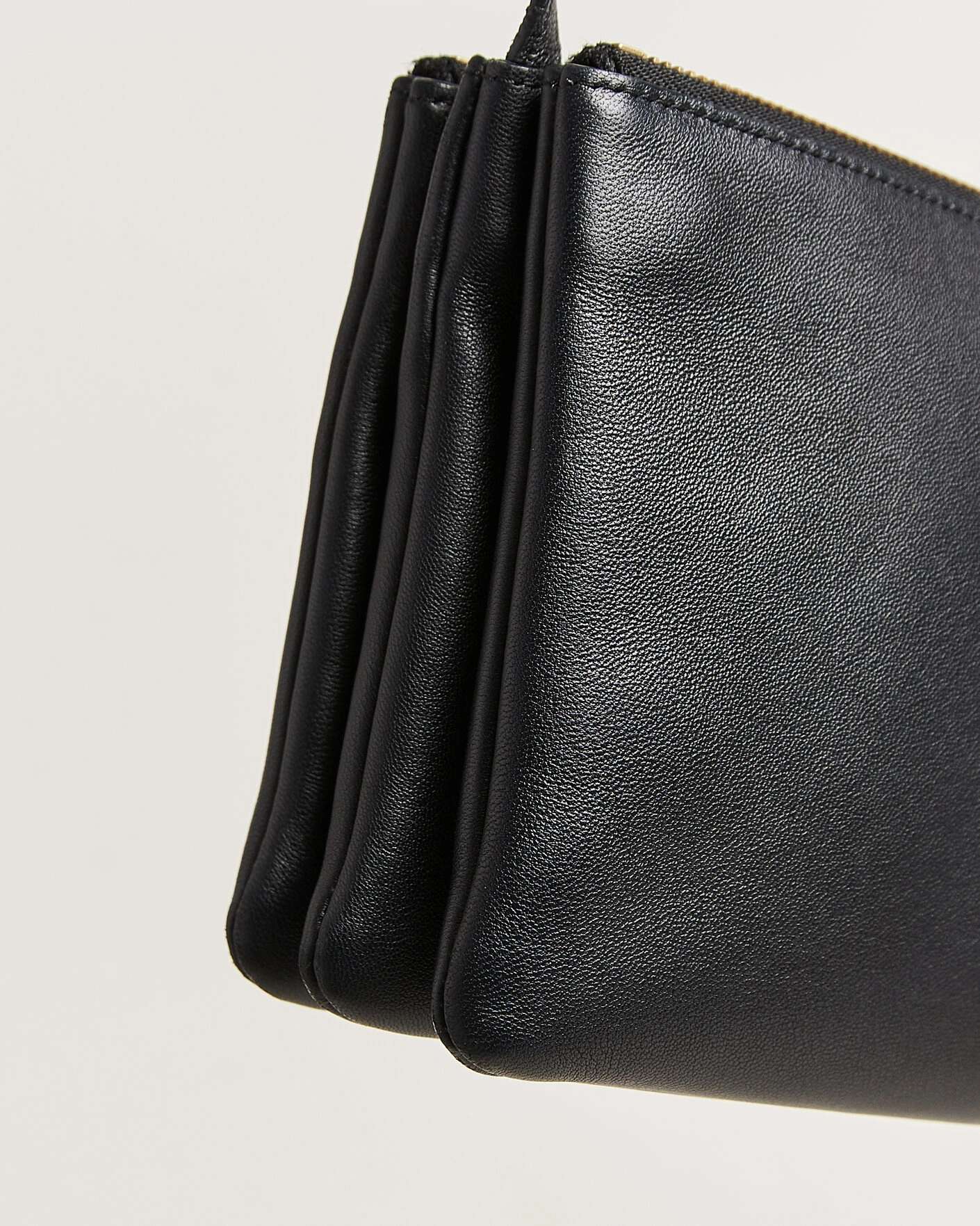 Herr | Pre-Owned & Vintage Bags | Celine Pre-Owned | Trio Bag Small Leather Black
